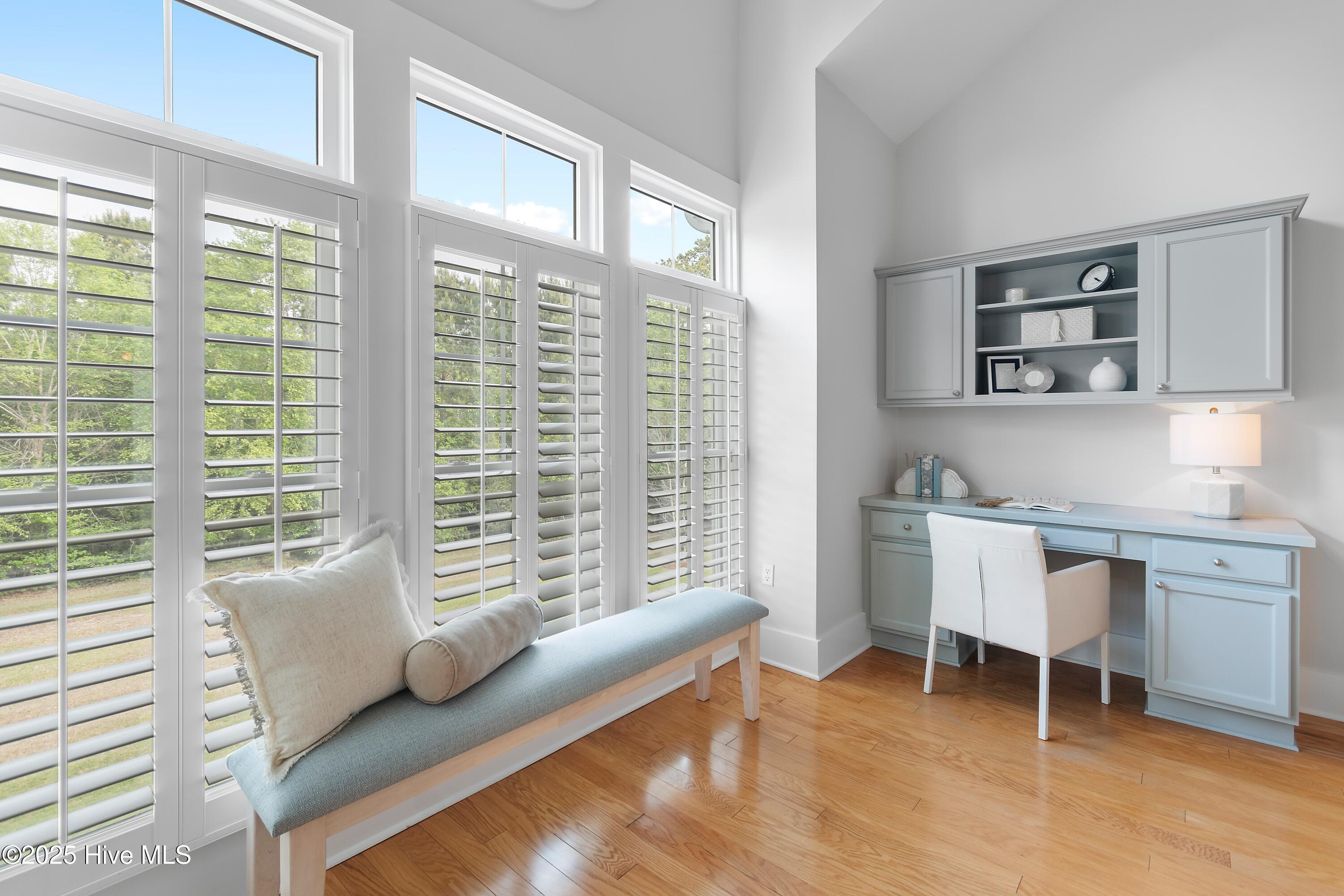 2537 St James Drive SE Apt 1011