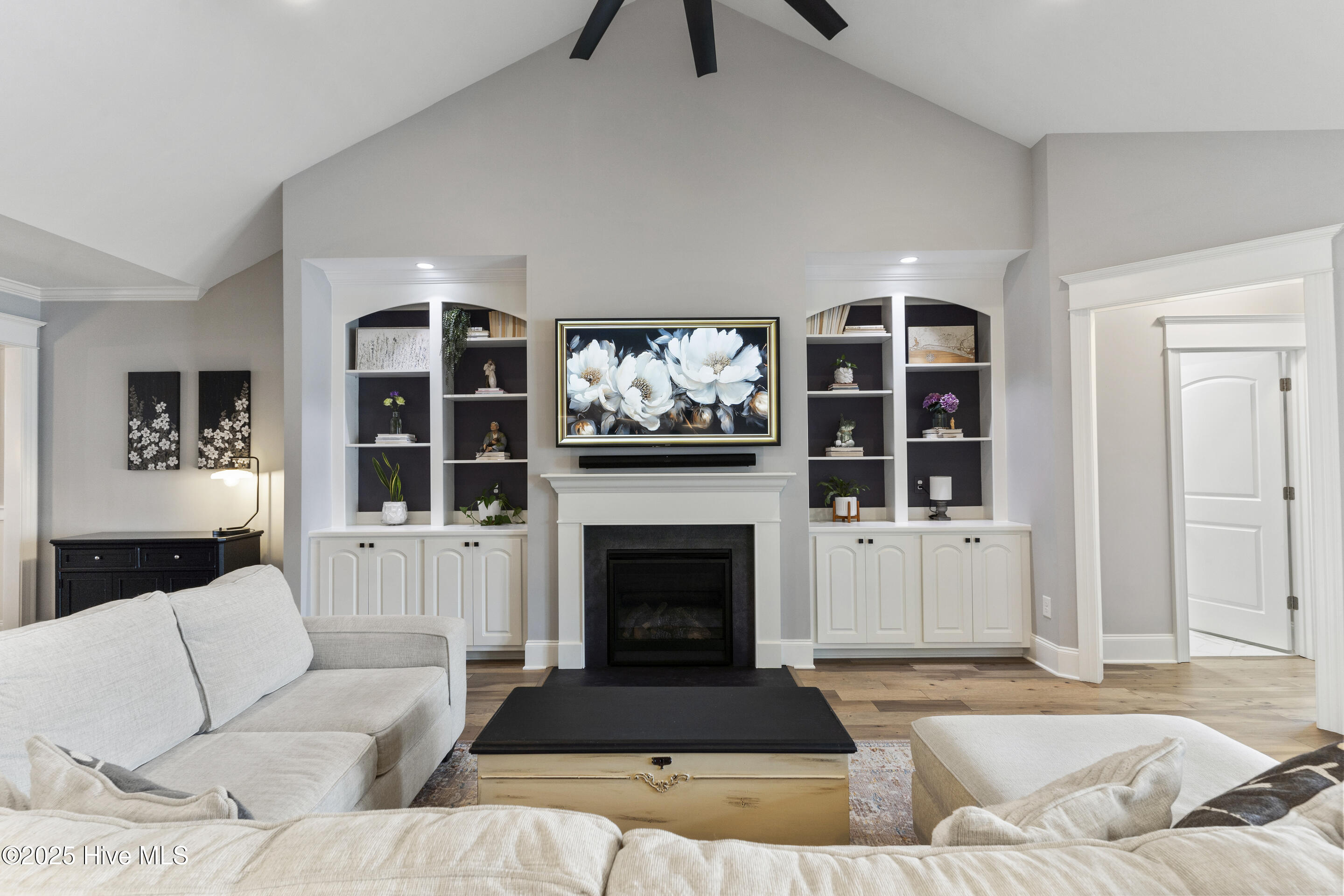 3757 Canary Lane