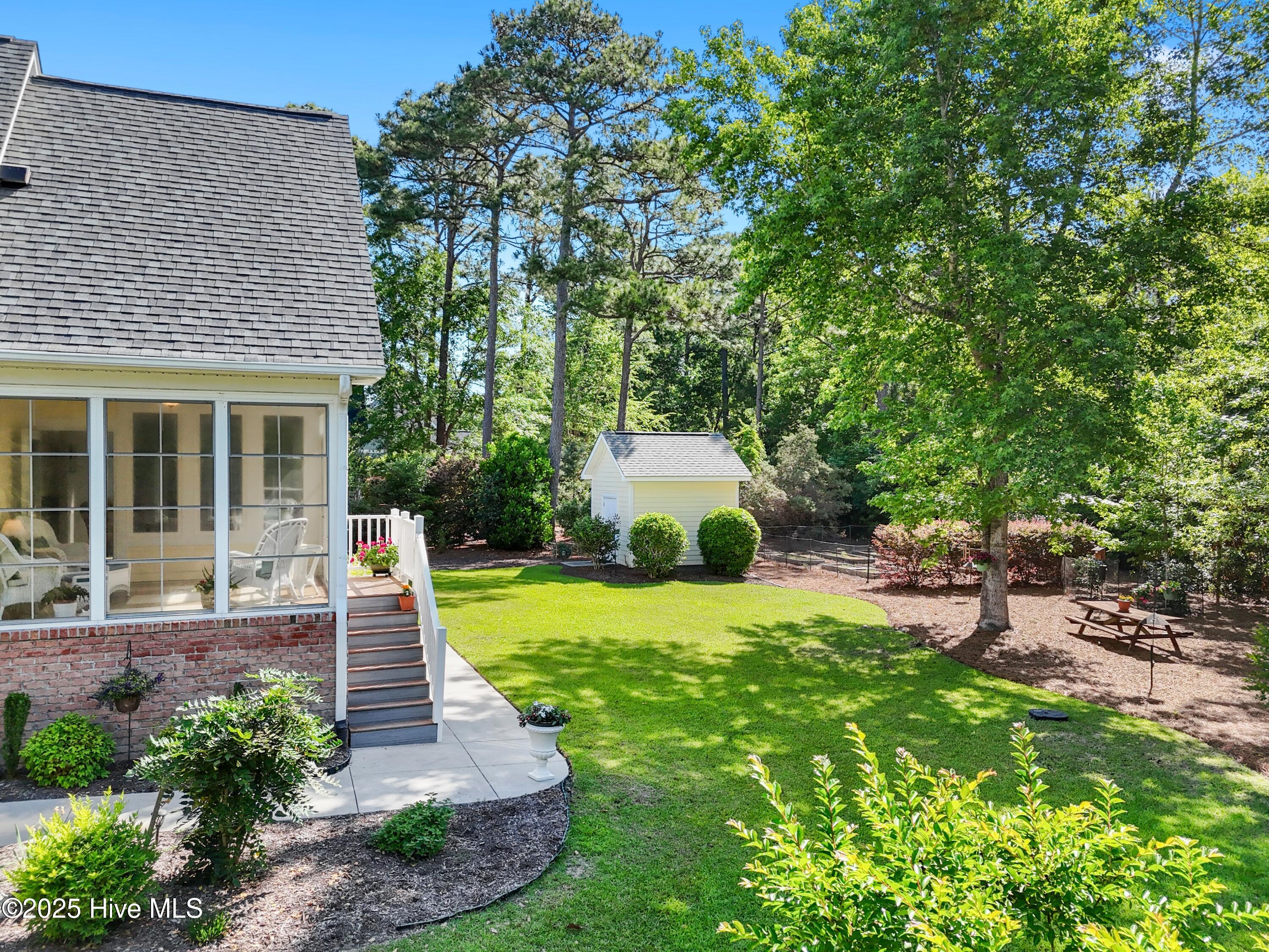 3402 Greenleaf Court