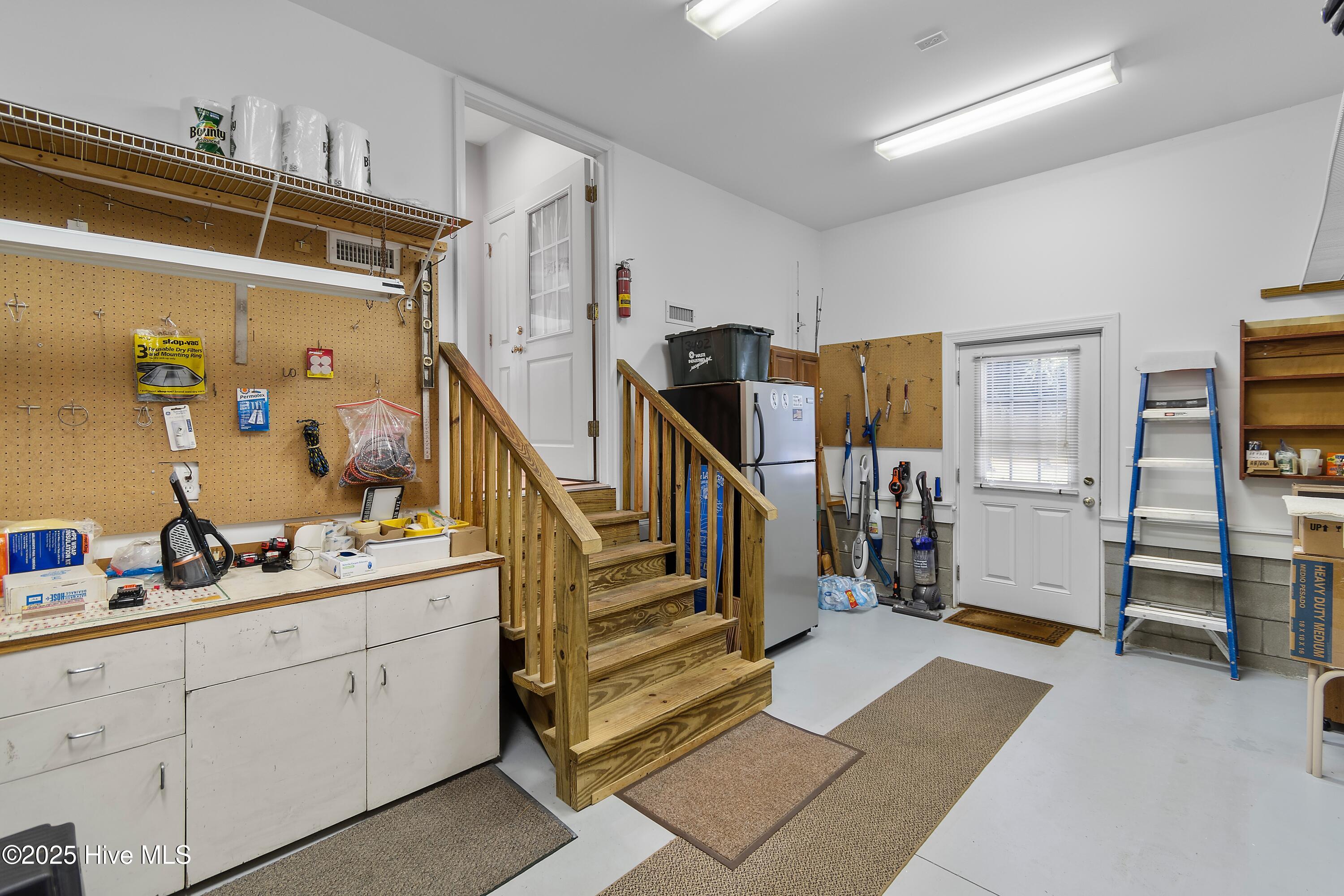 3402 Greenleaf Court
