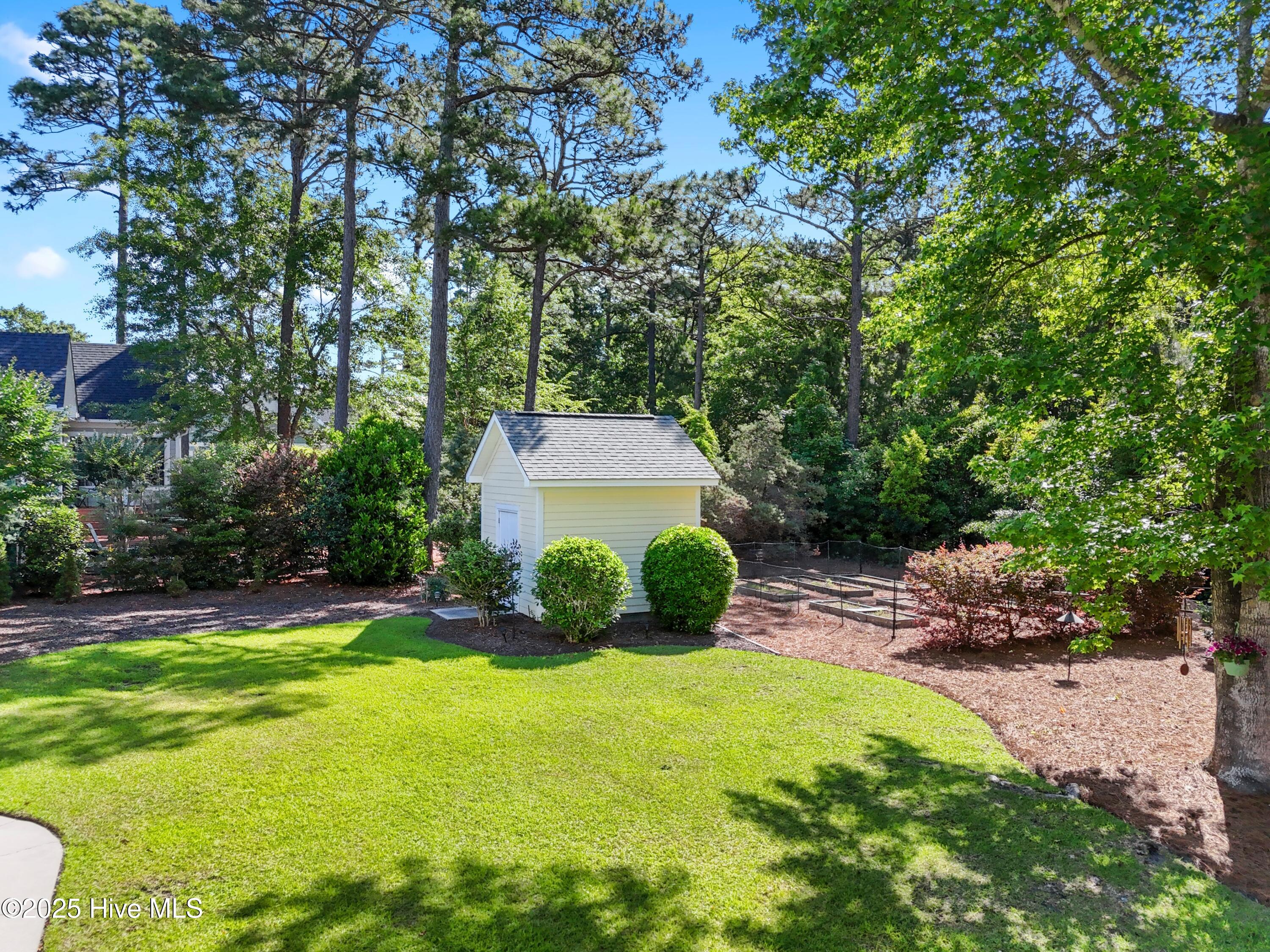 3402 Greenleaf Court