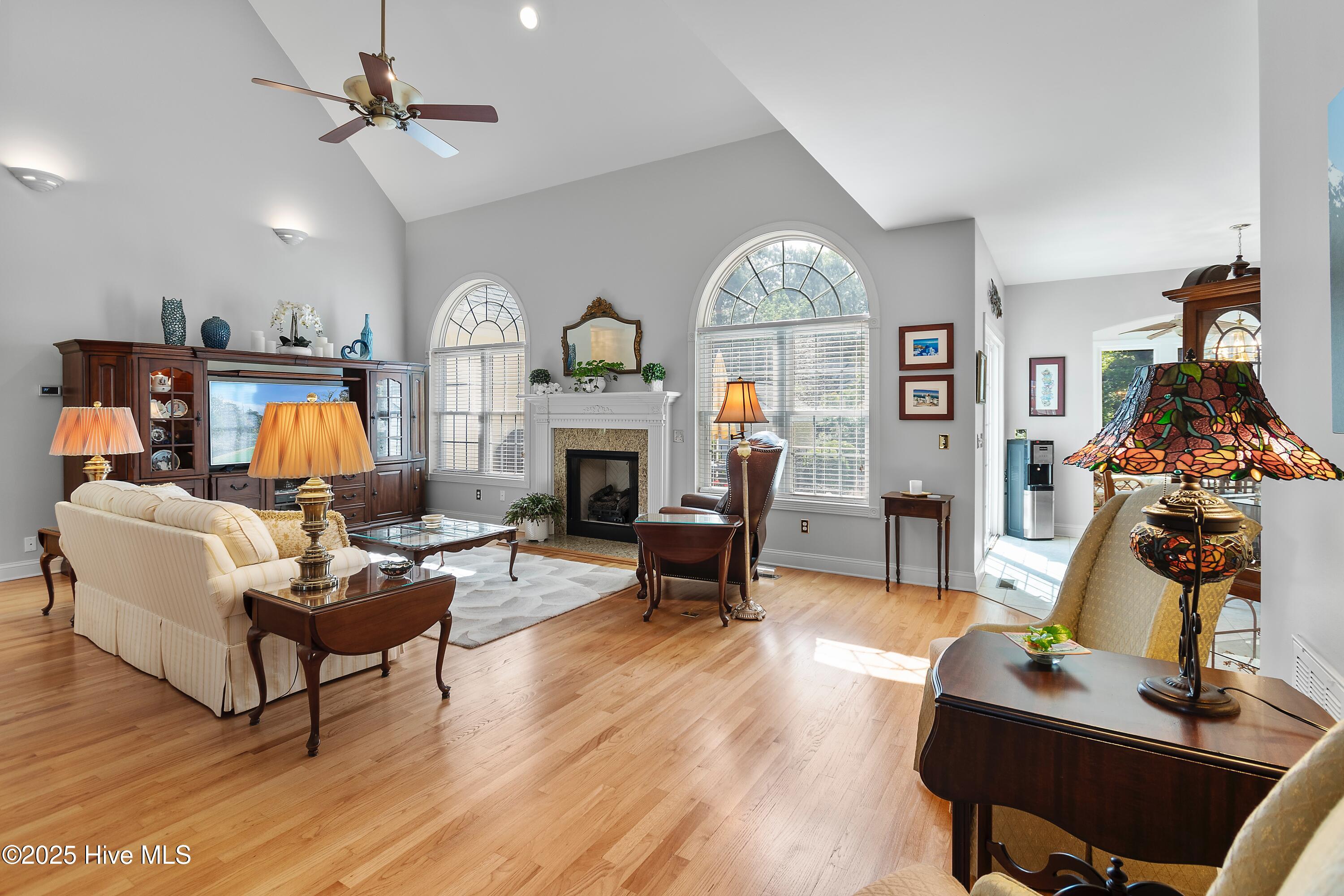 3402 Greenleaf Court