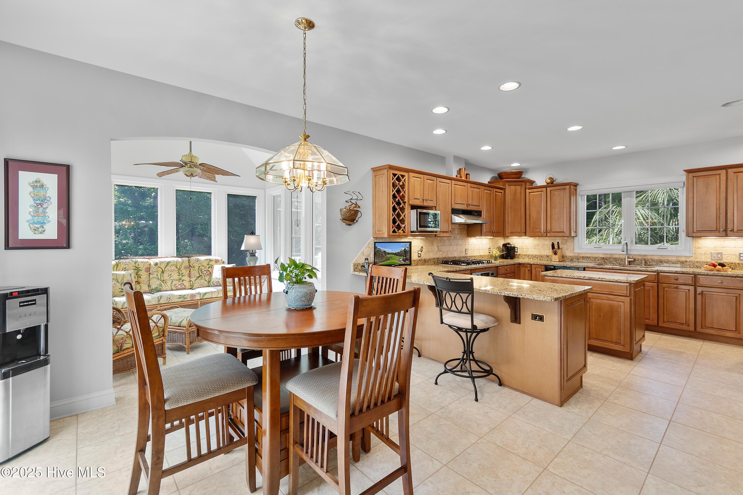 3402 Greenleaf Court