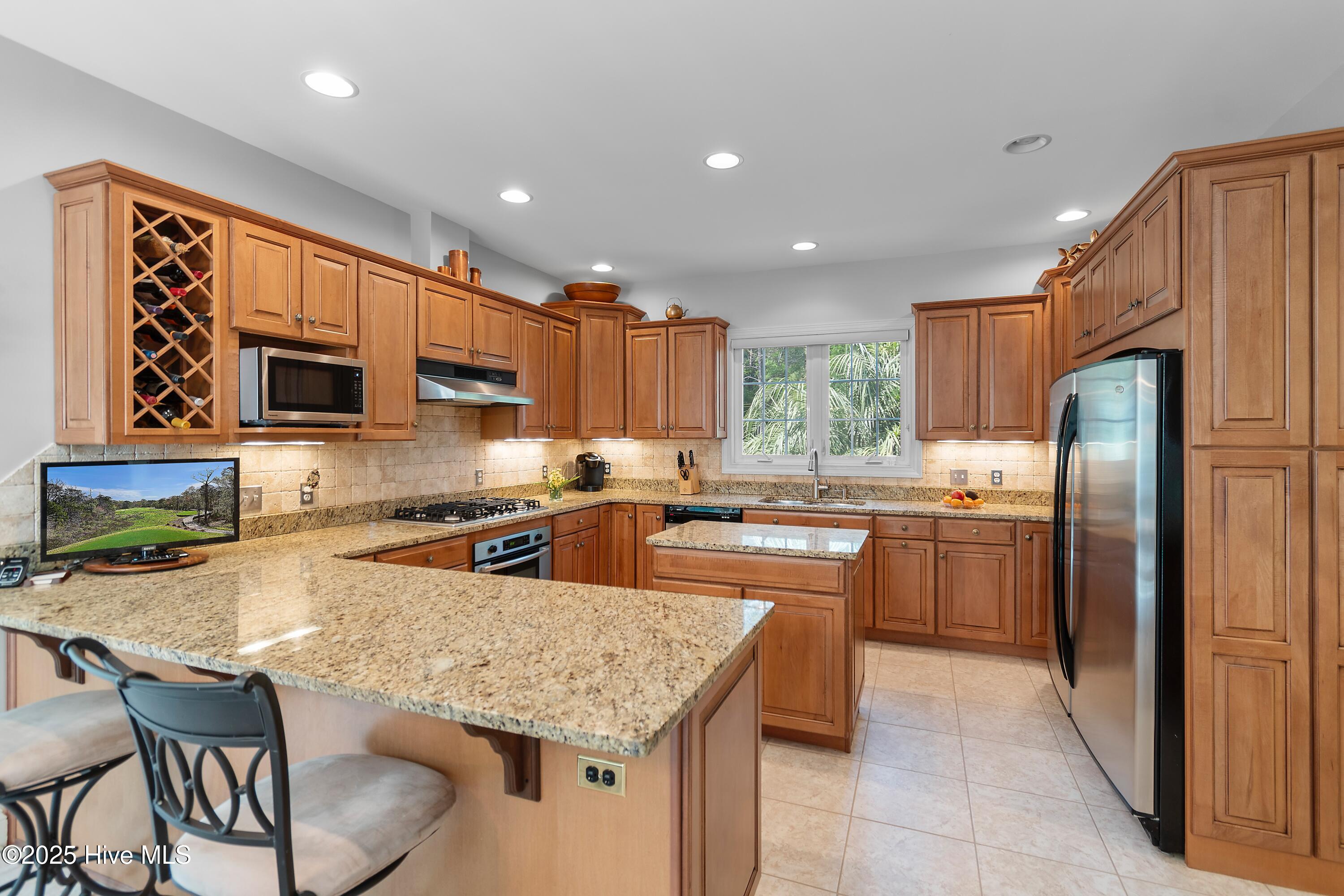 3402 Greenleaf Court