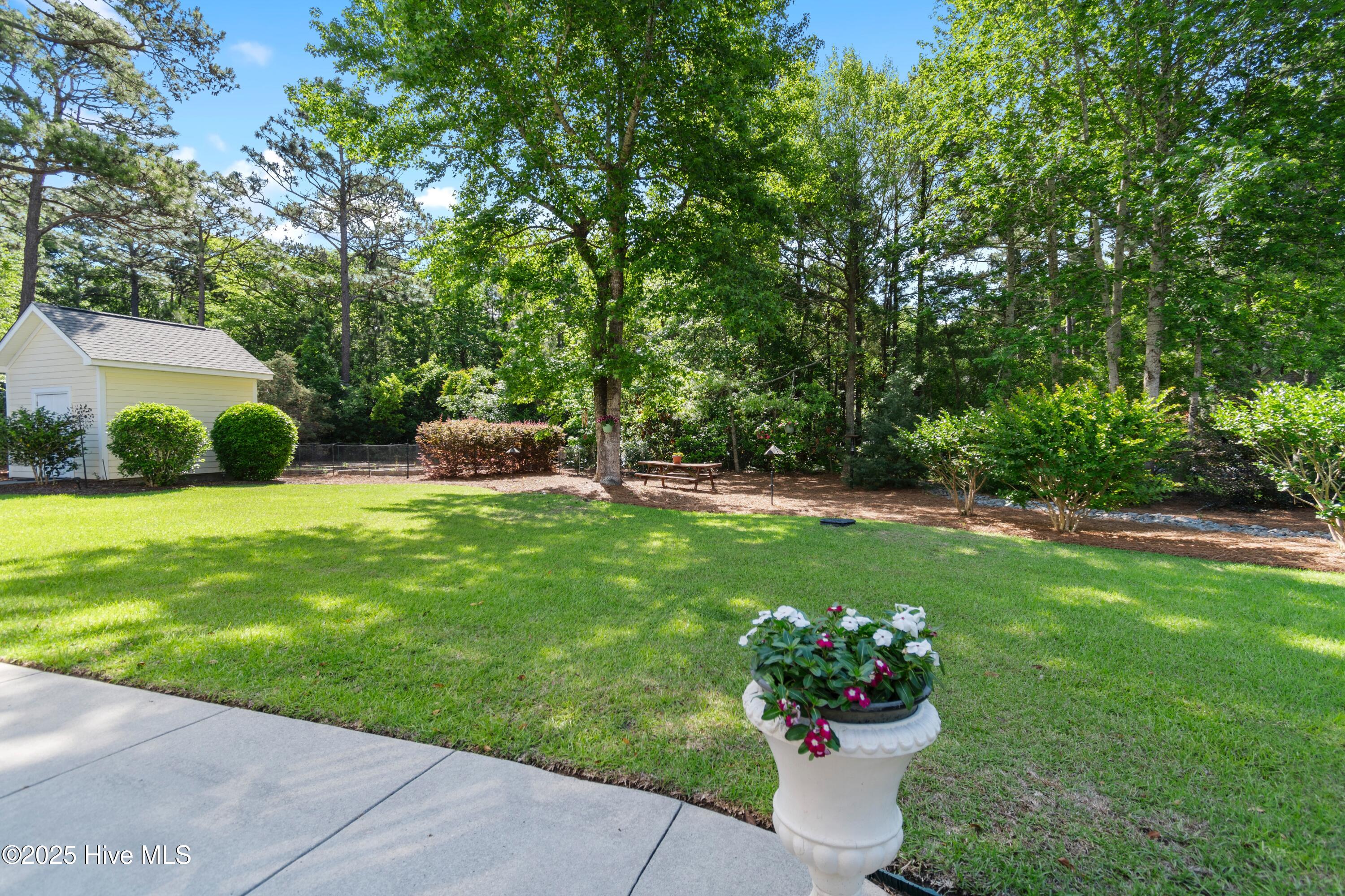 3402 Greenleaf Court
