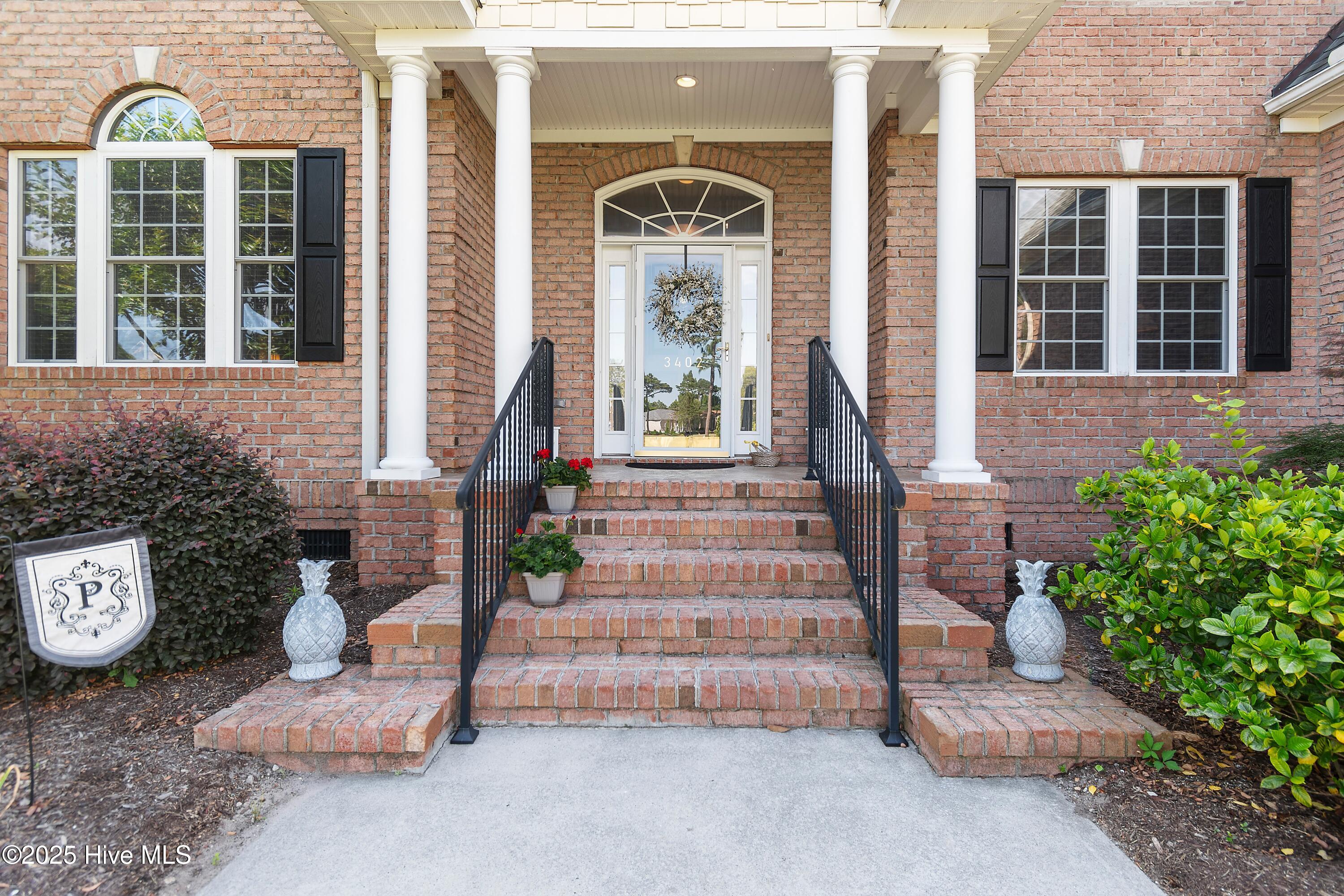3402 Greenleaf Court
