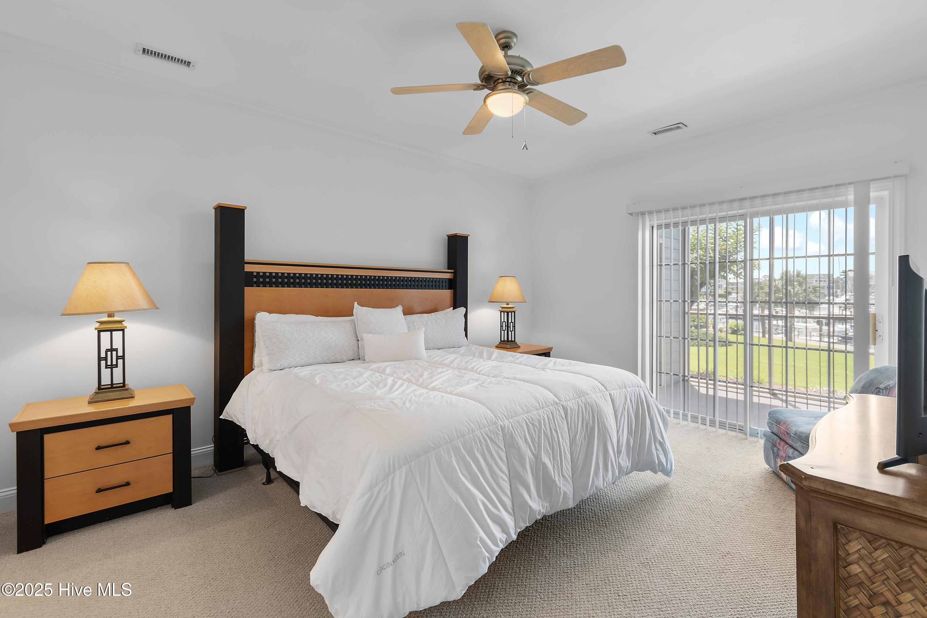 2555 St James Drive SE 102