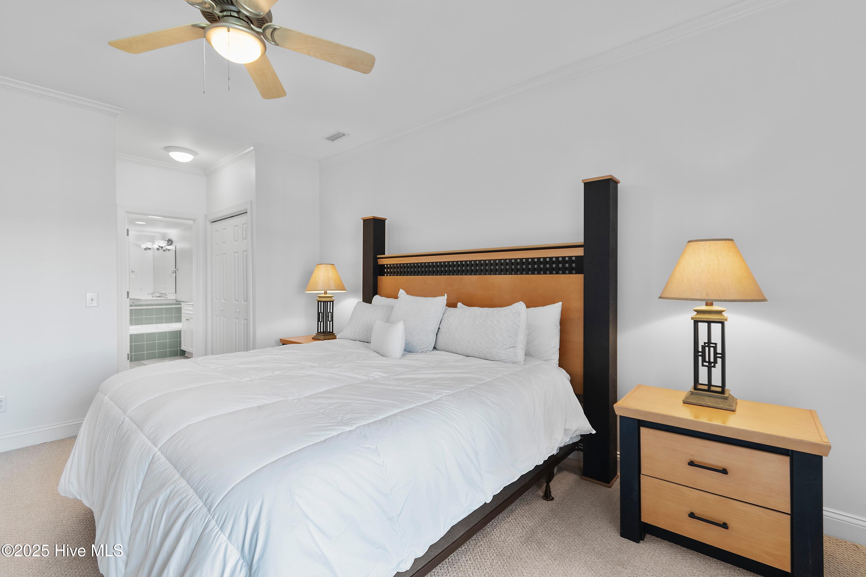 2555 St James Drive SE 102