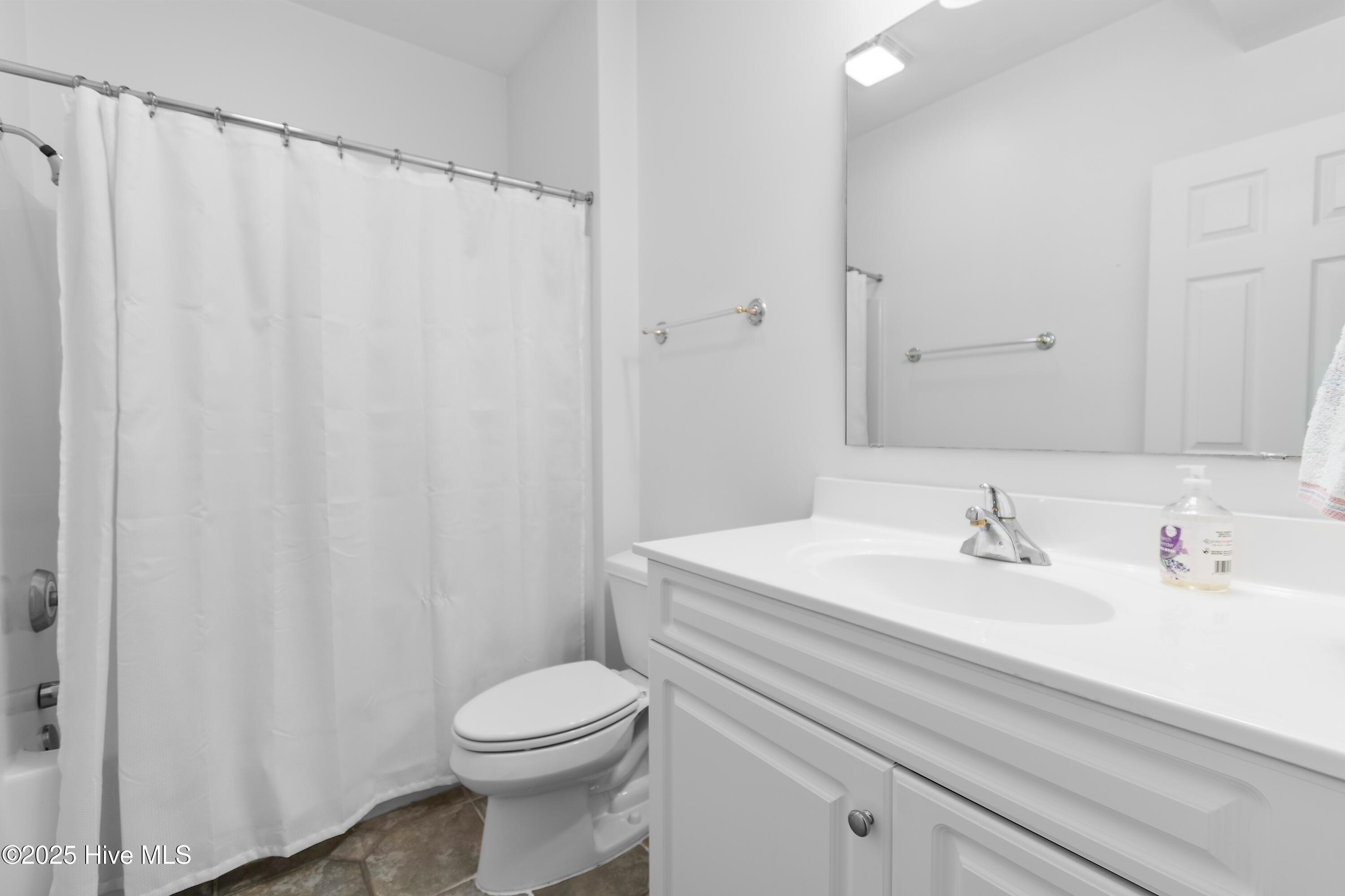 2555 St James Drive SE 102