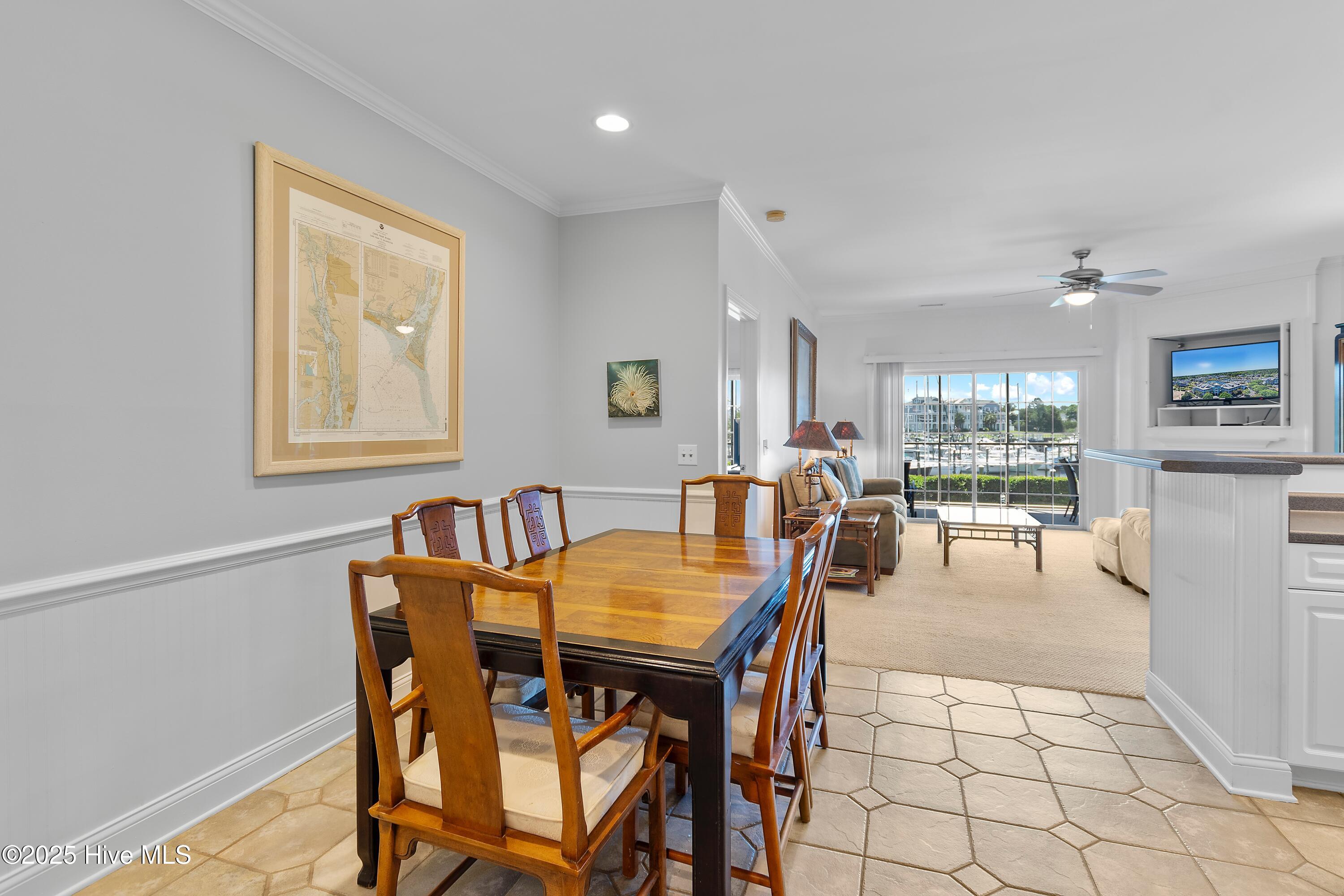 2555 St James Drive SE 102