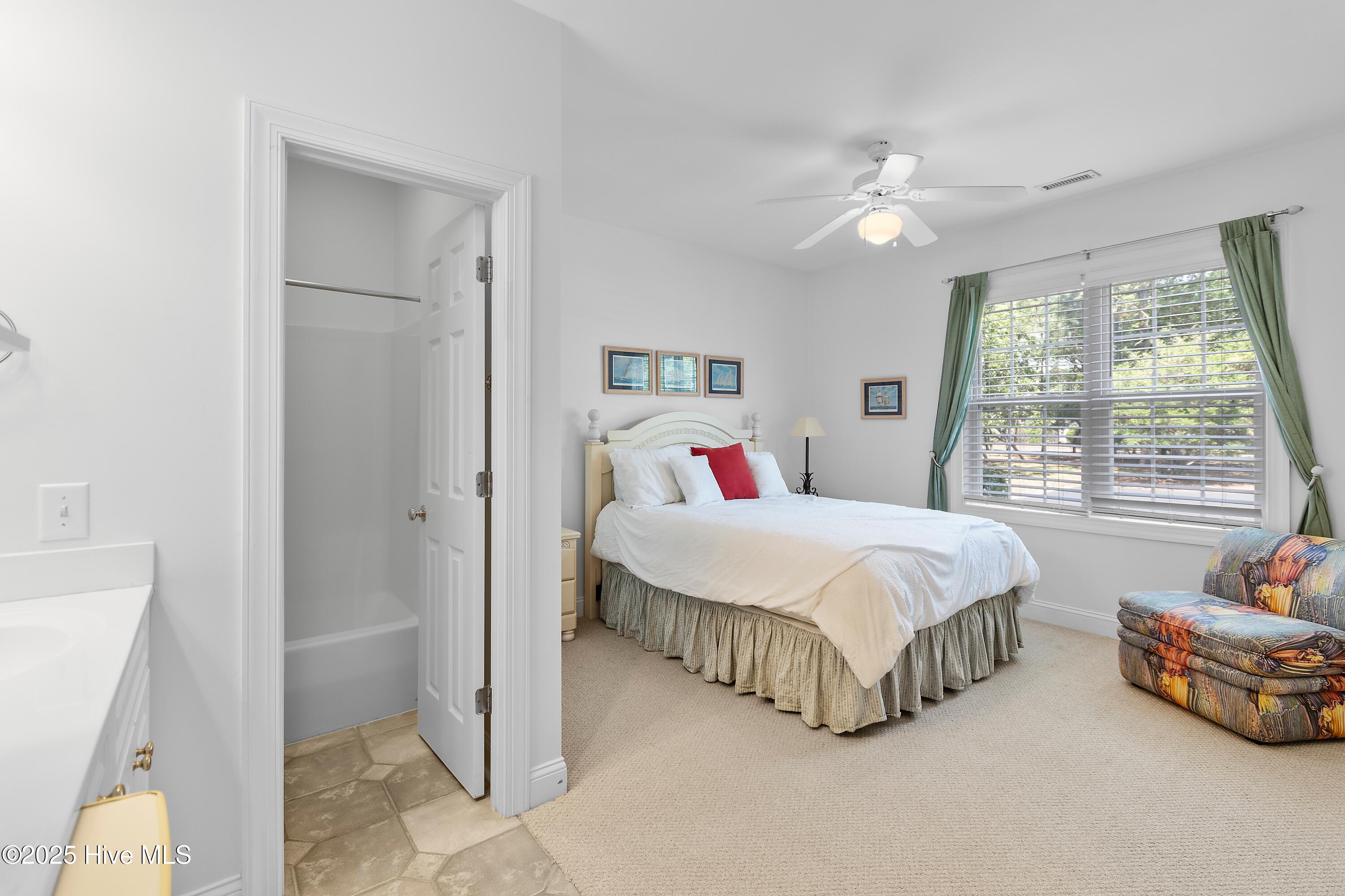 2555 St James Drive SE 102