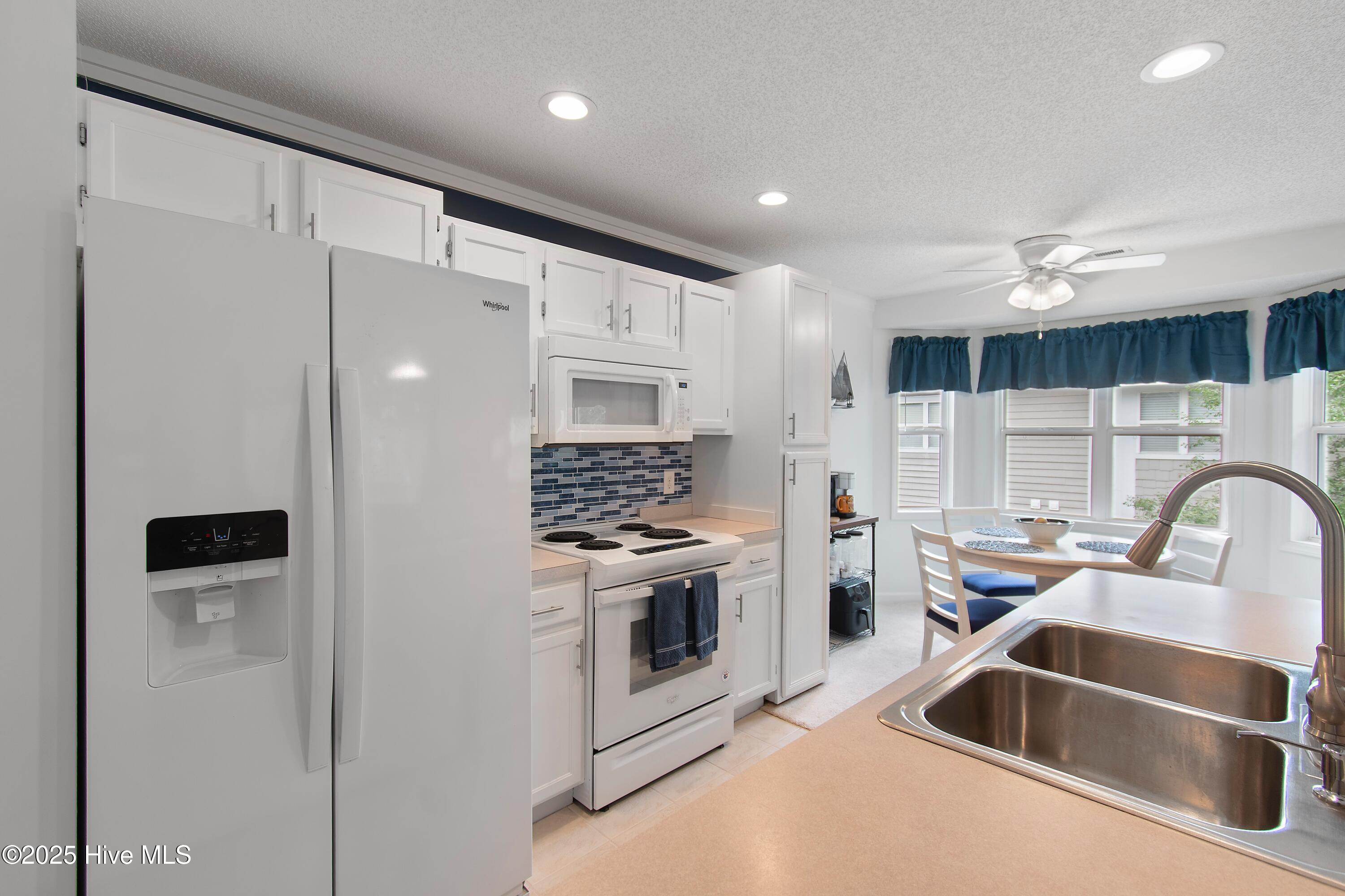 3030 Marsh Winds Circle 605