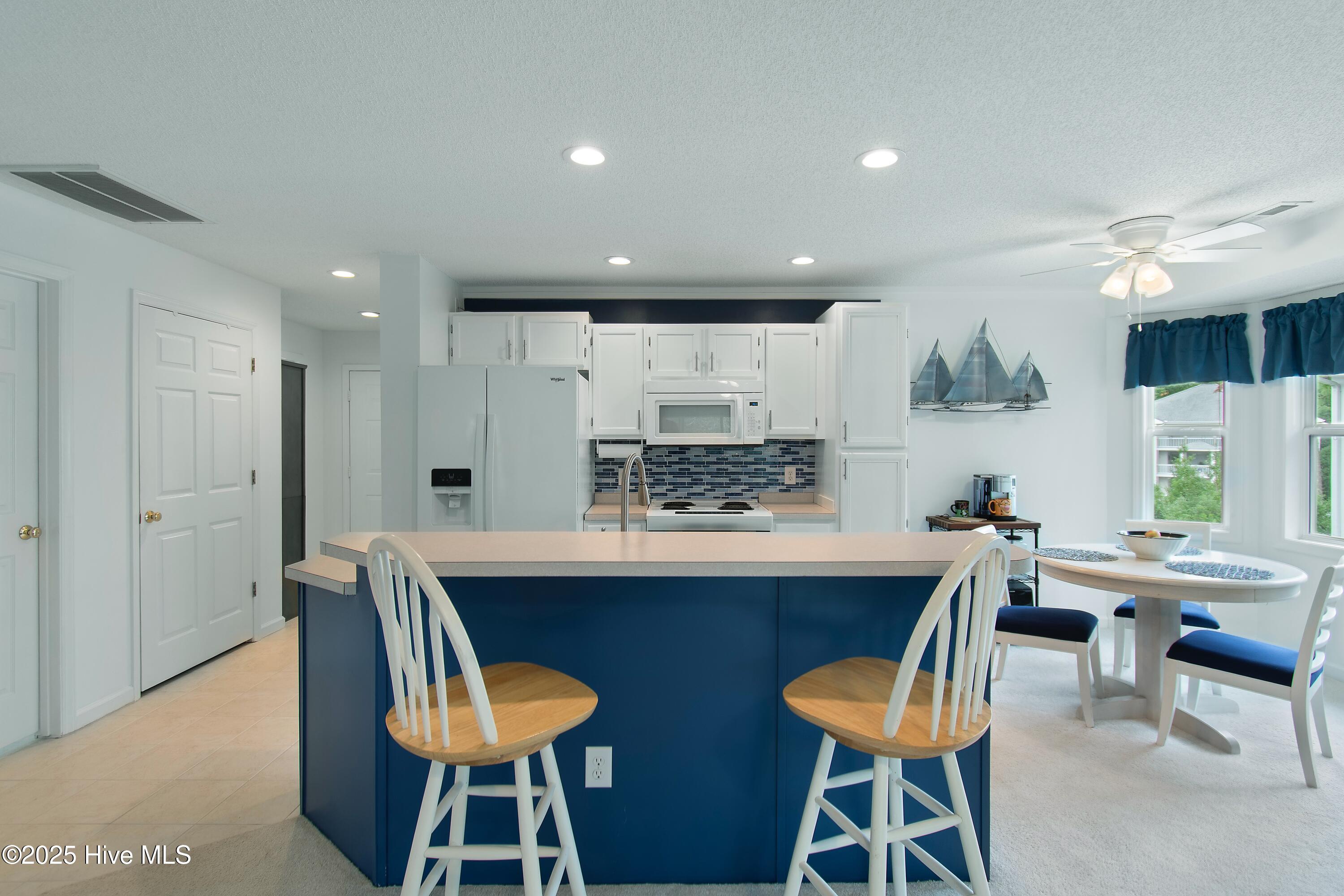 3030 Marsh Winds Circle 605