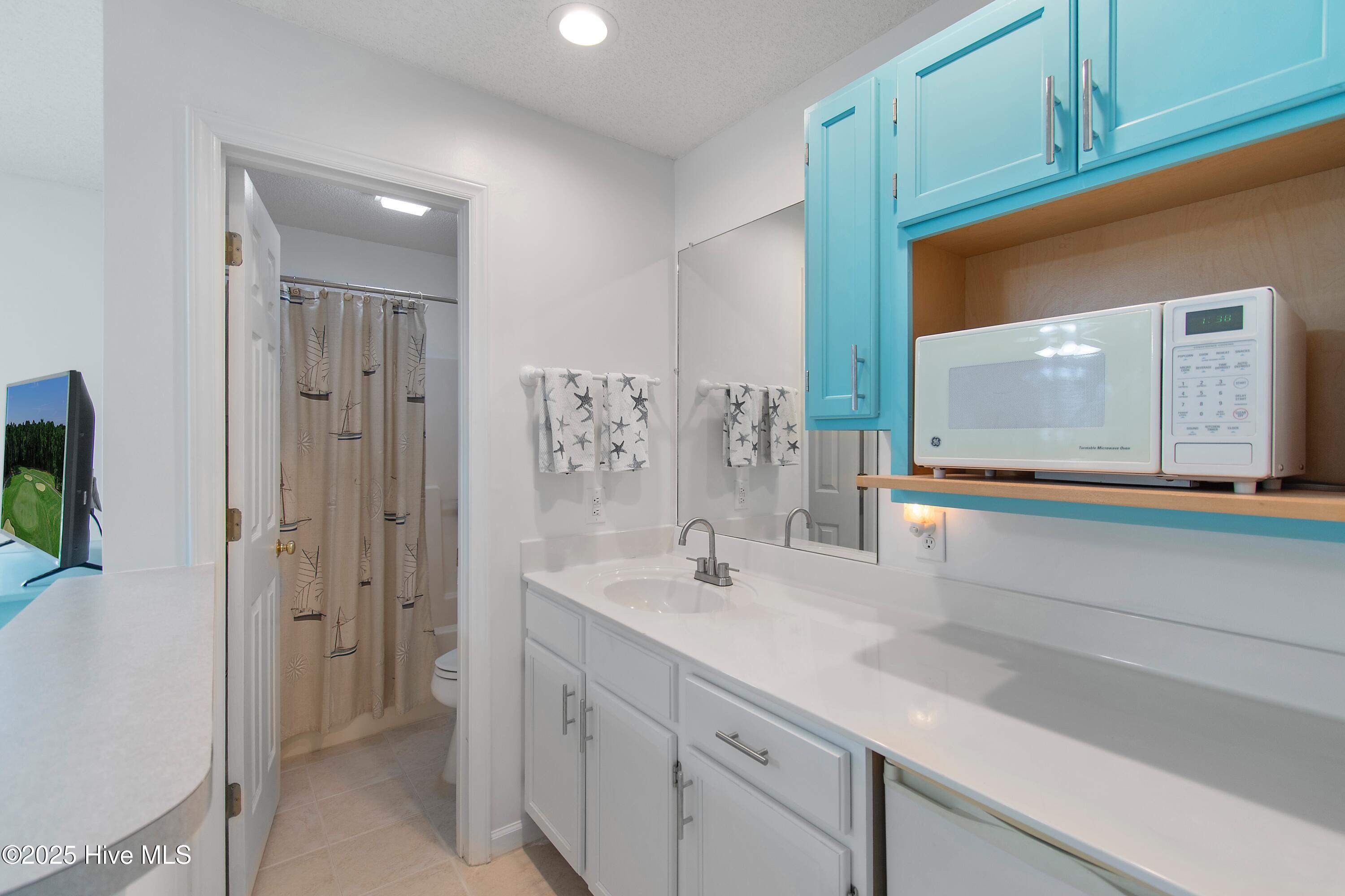 3030 Marsh Winds Circle 605