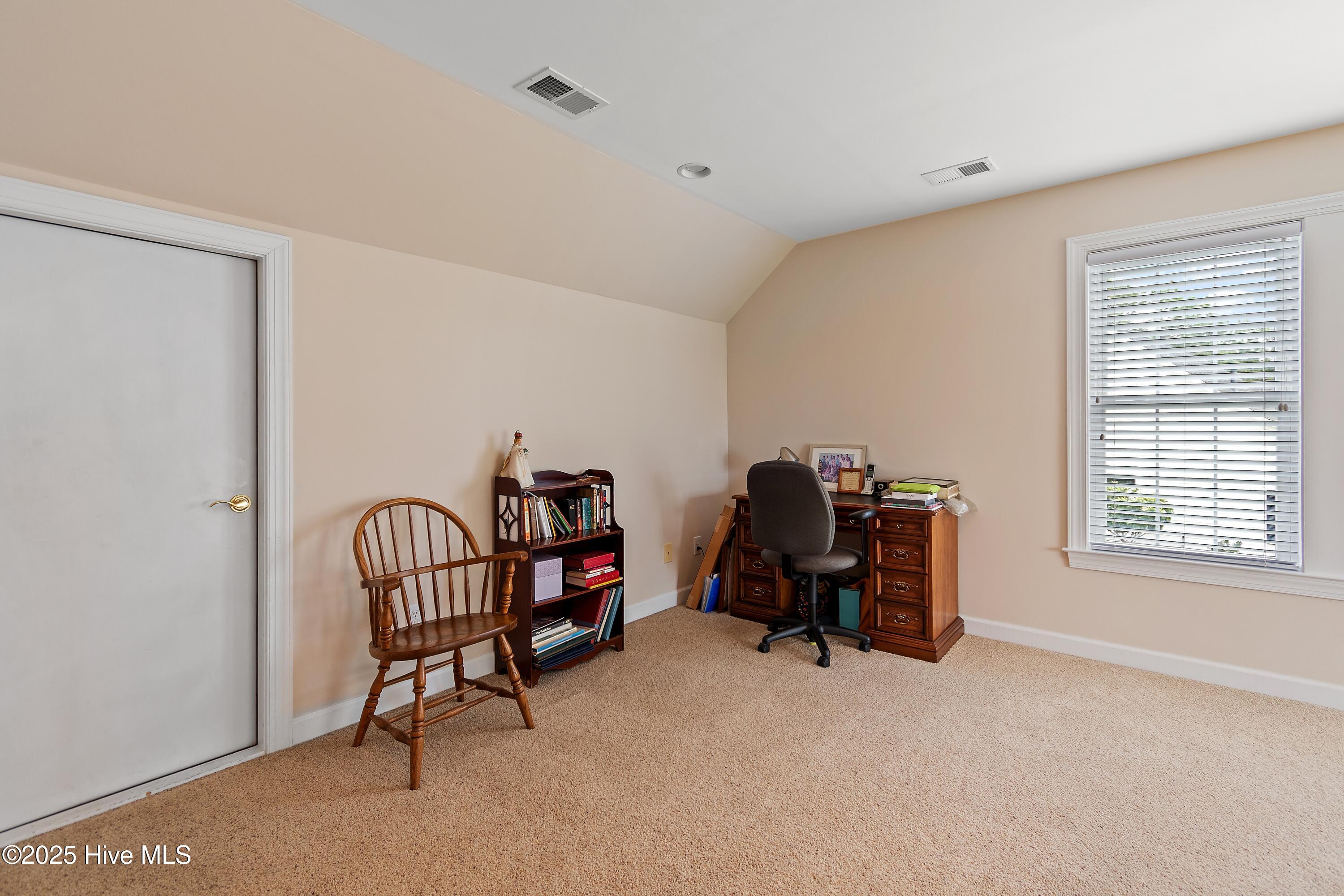 2710 Scarborough Way