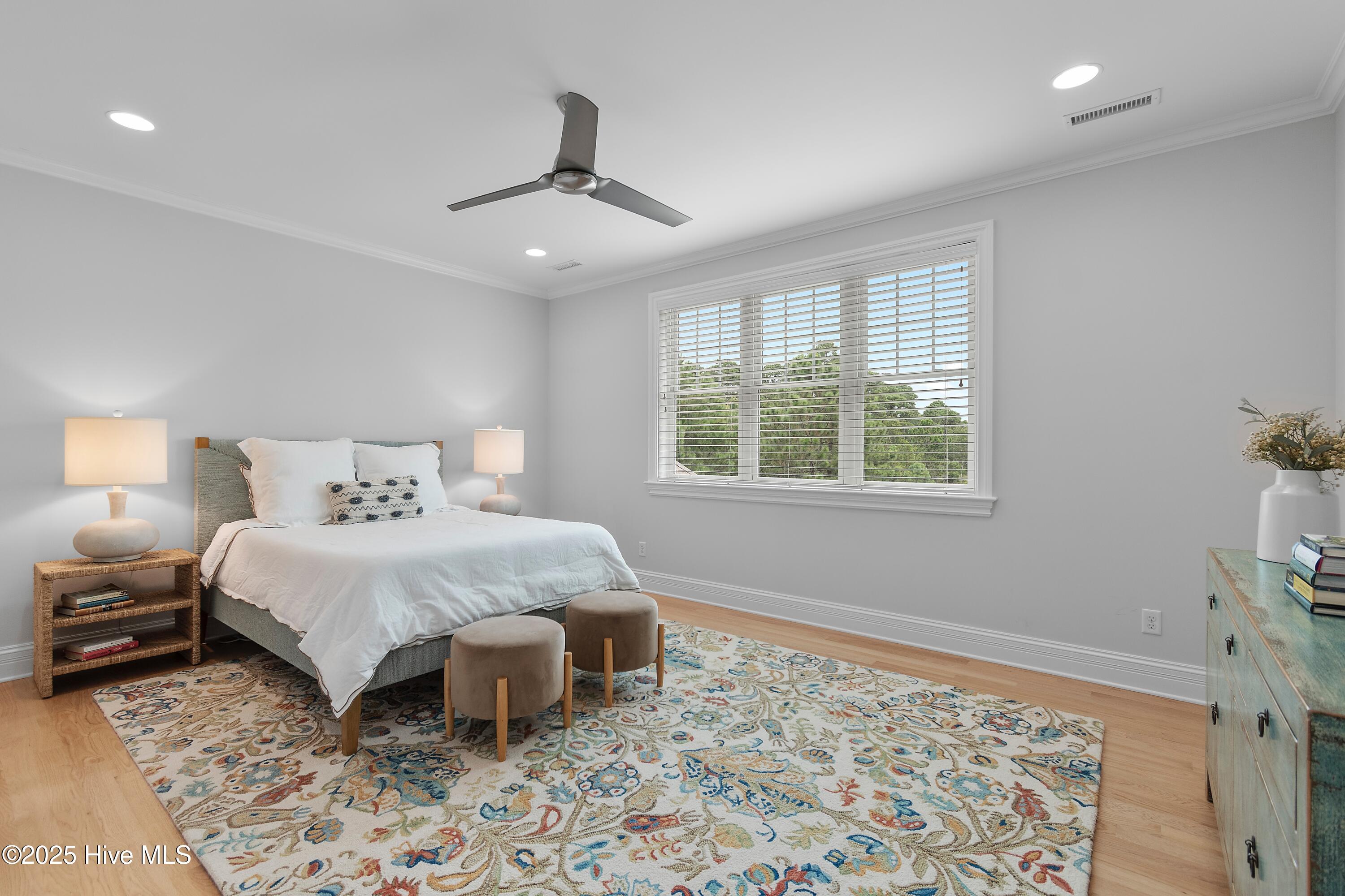 3586 Lynwood Court