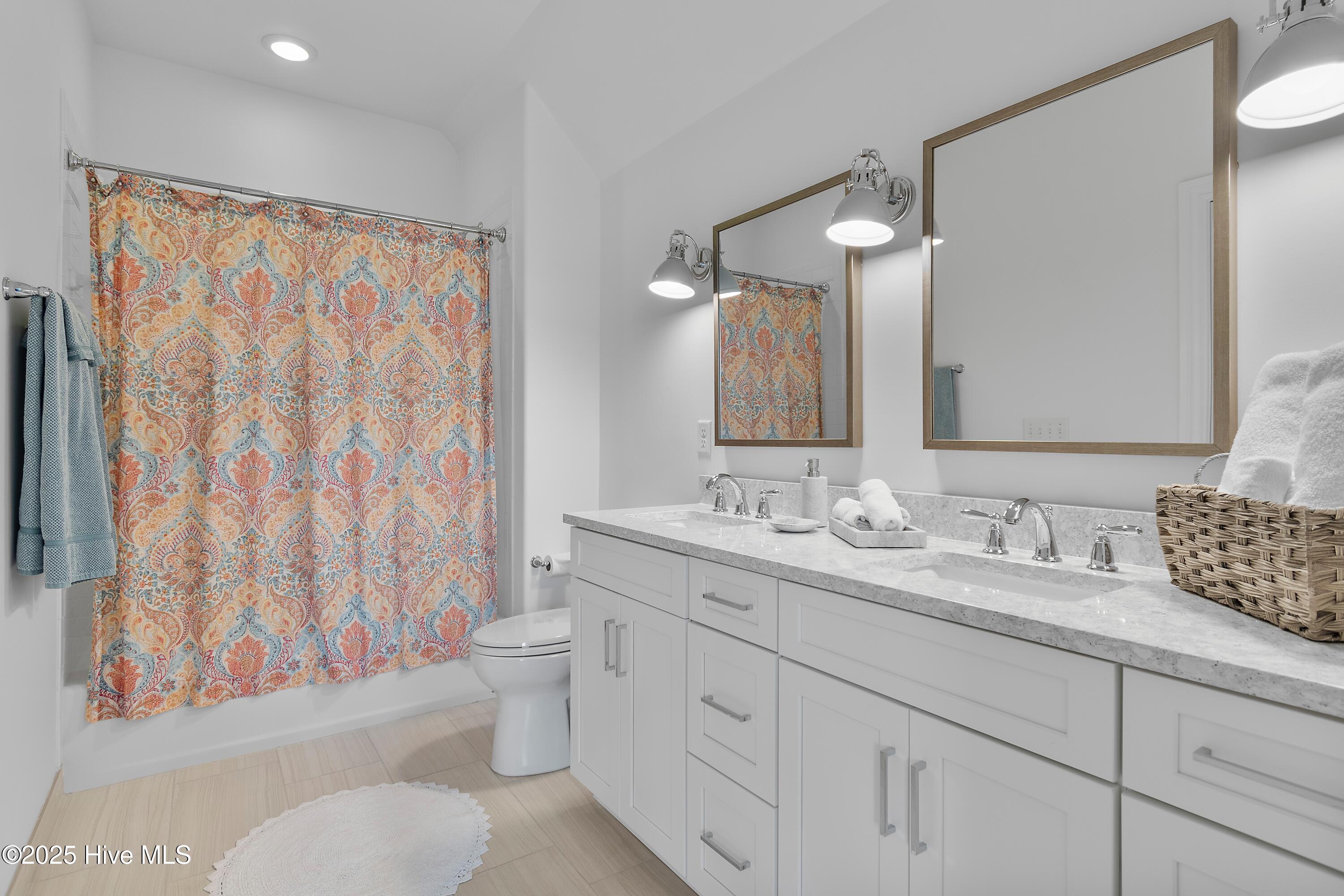 3586 Lynwood Court