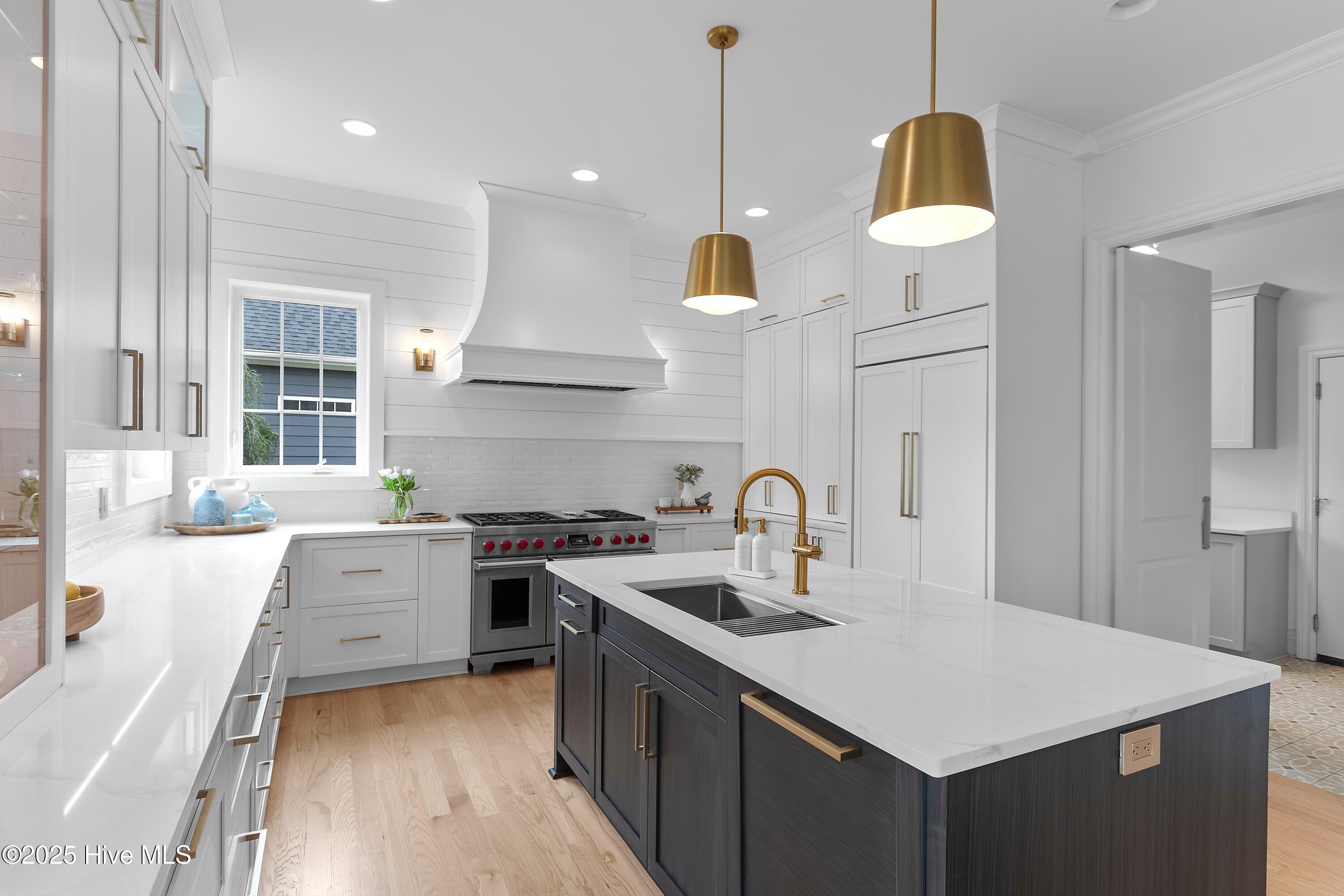 3586 Lynwood Court
