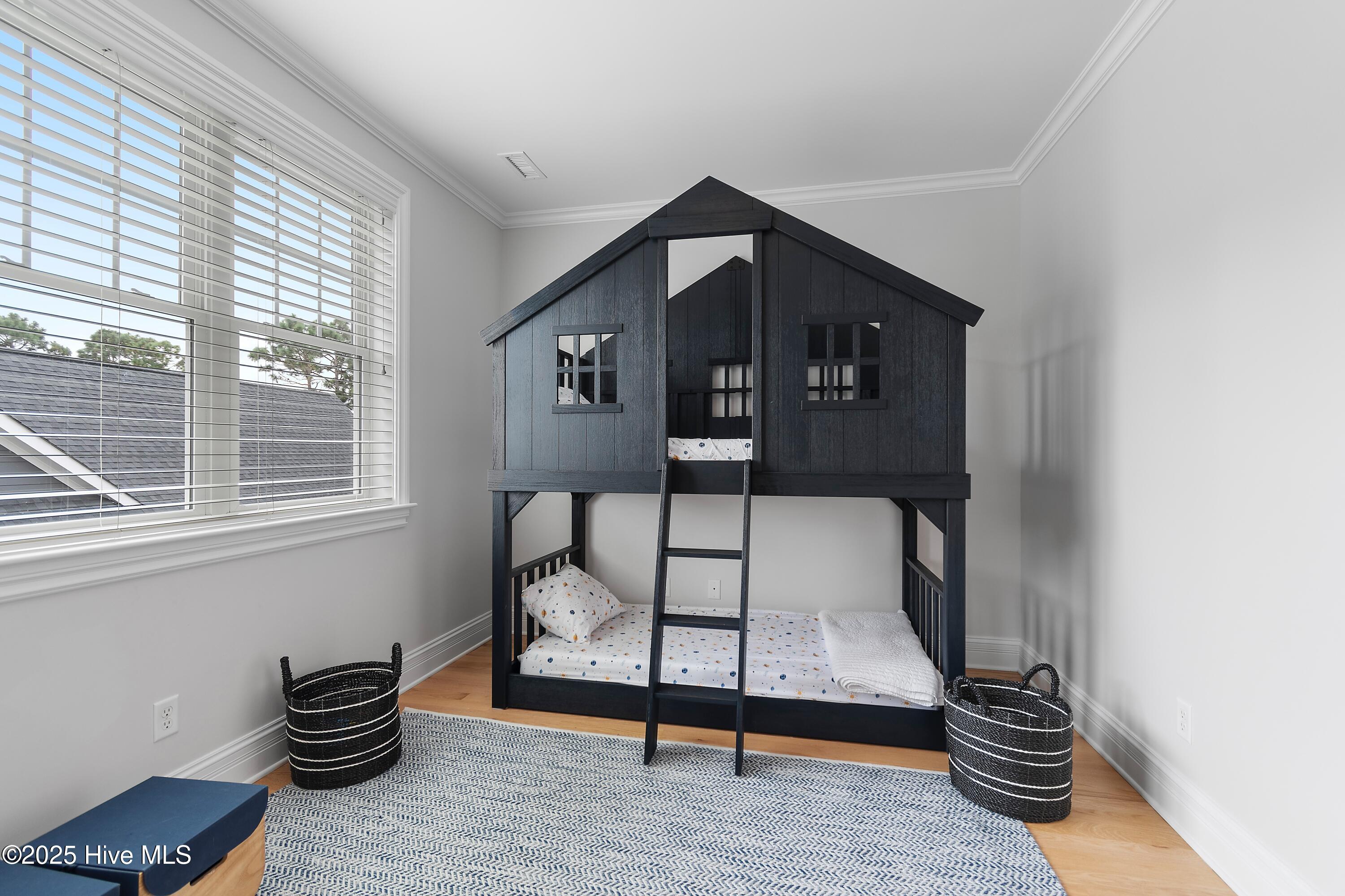 3586 Lynwood Court