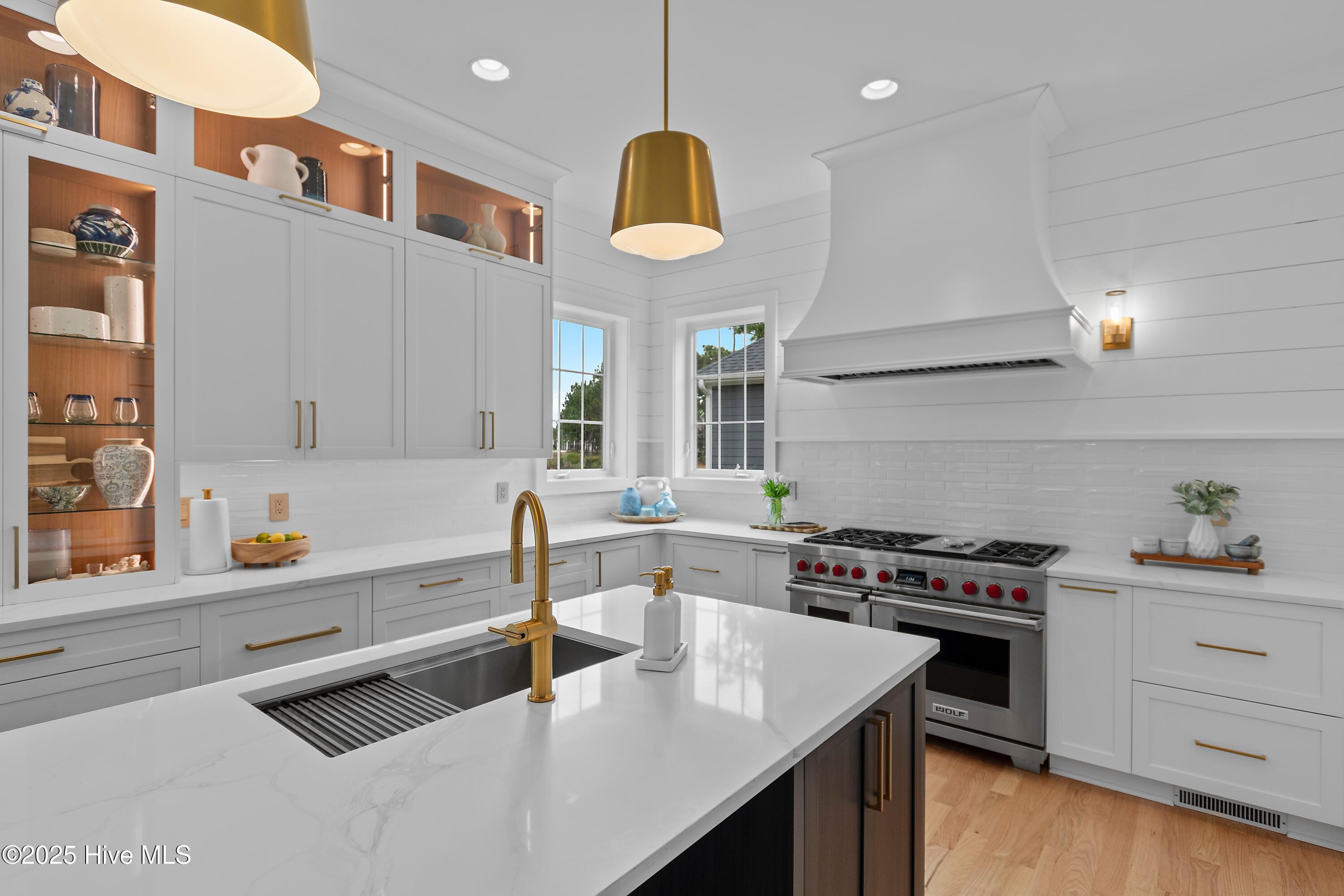 3586 Lynwood Court