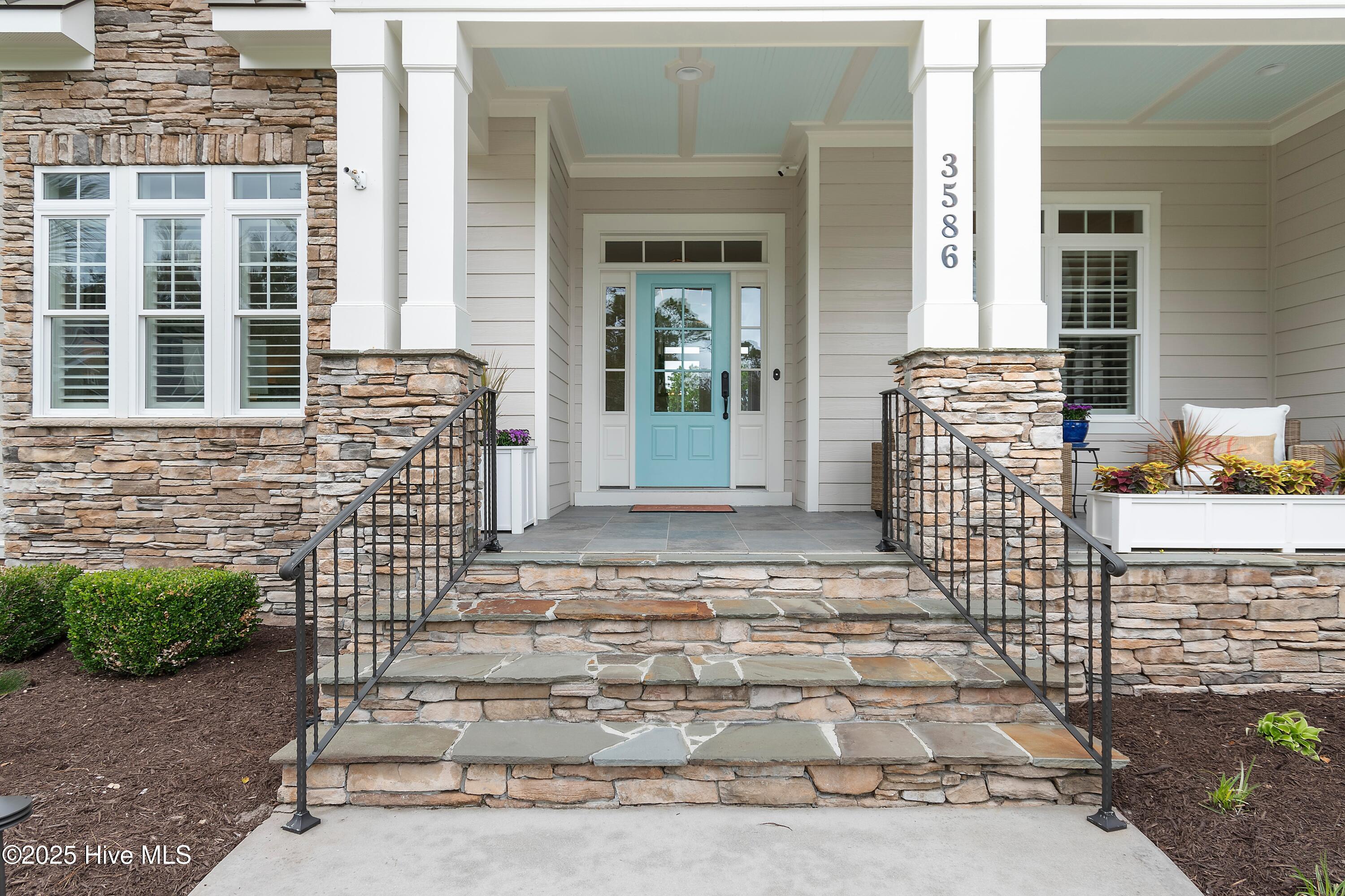 3586 Lynwood Court