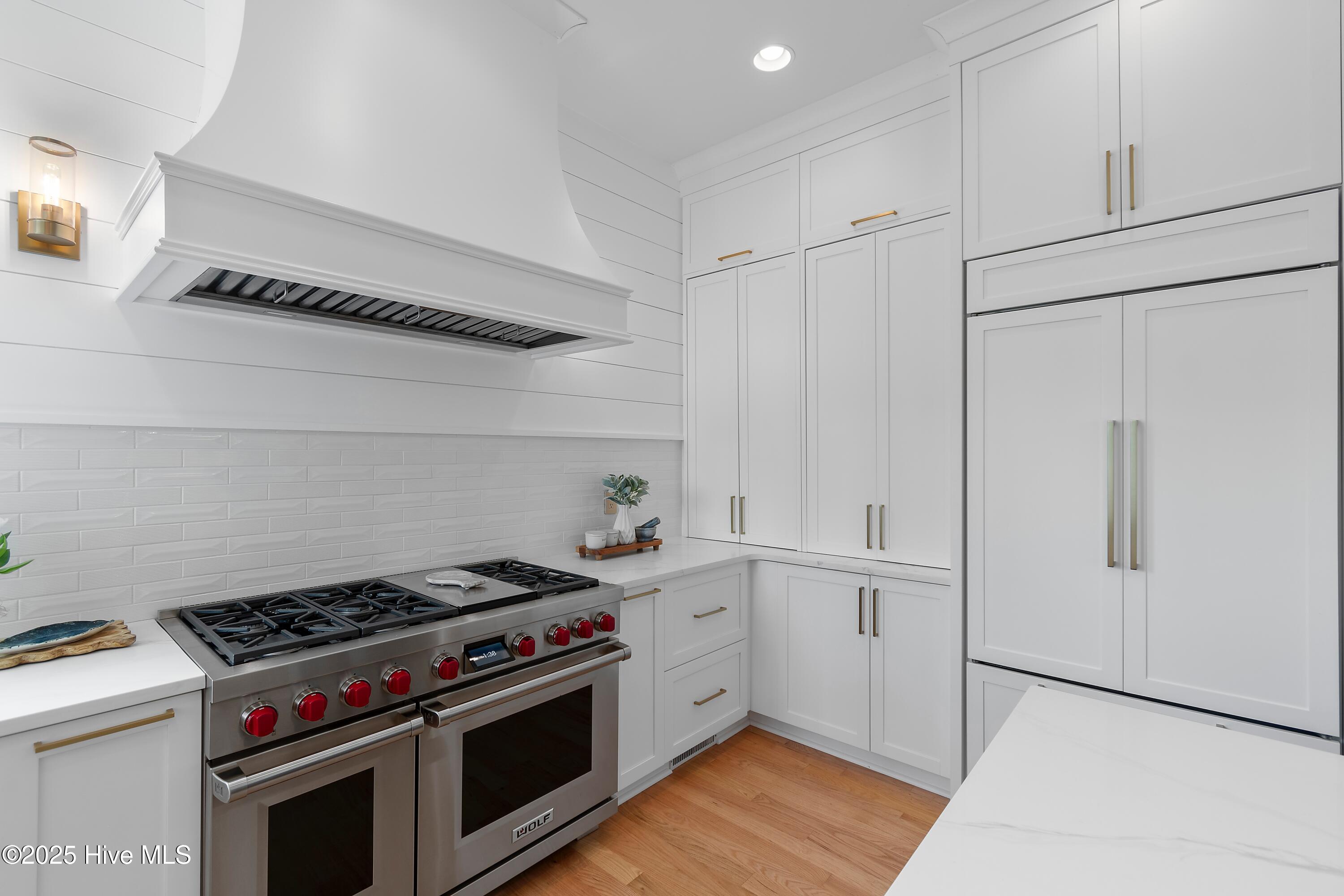 3586 Lynwood Court