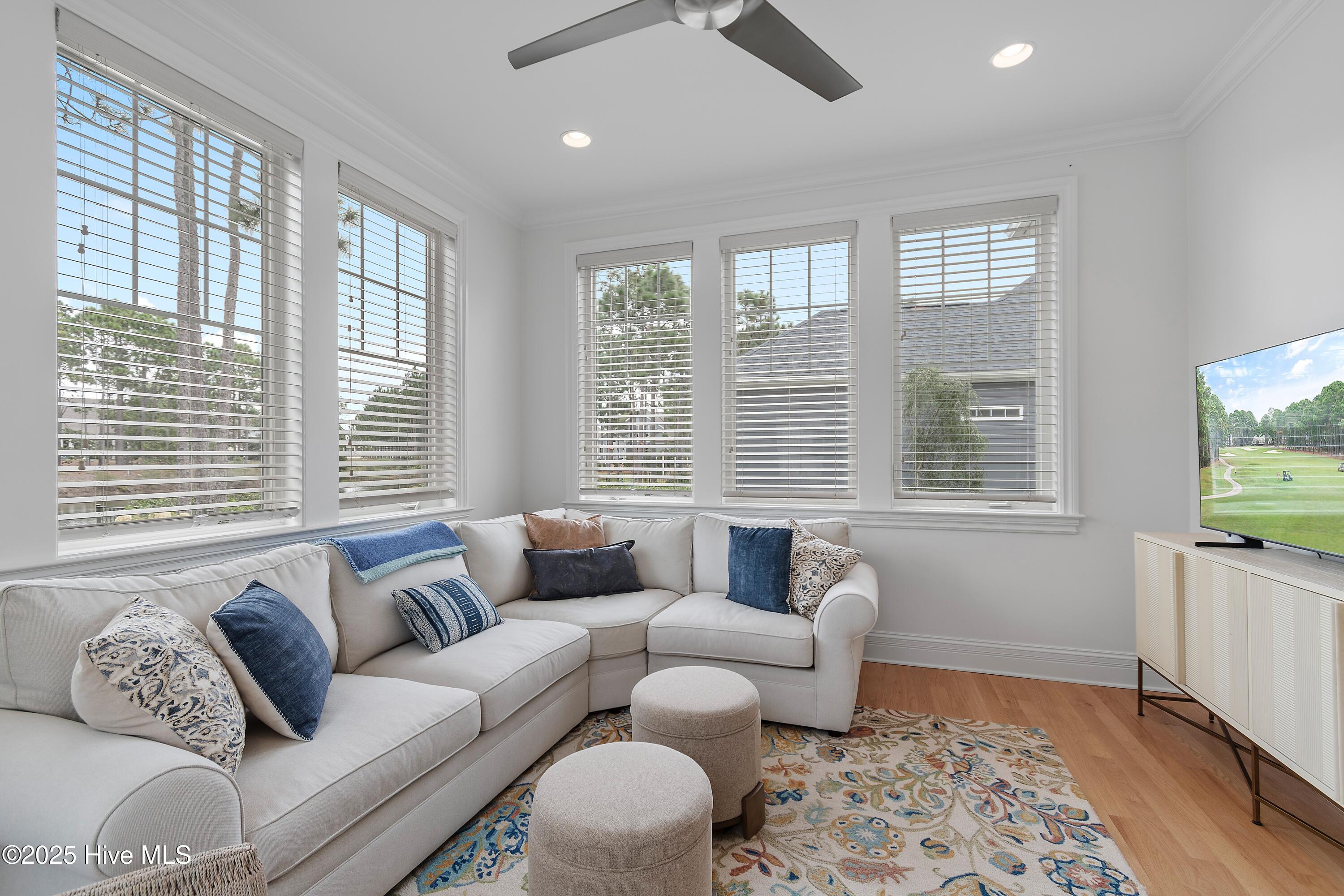 3586 Lynwood Court
