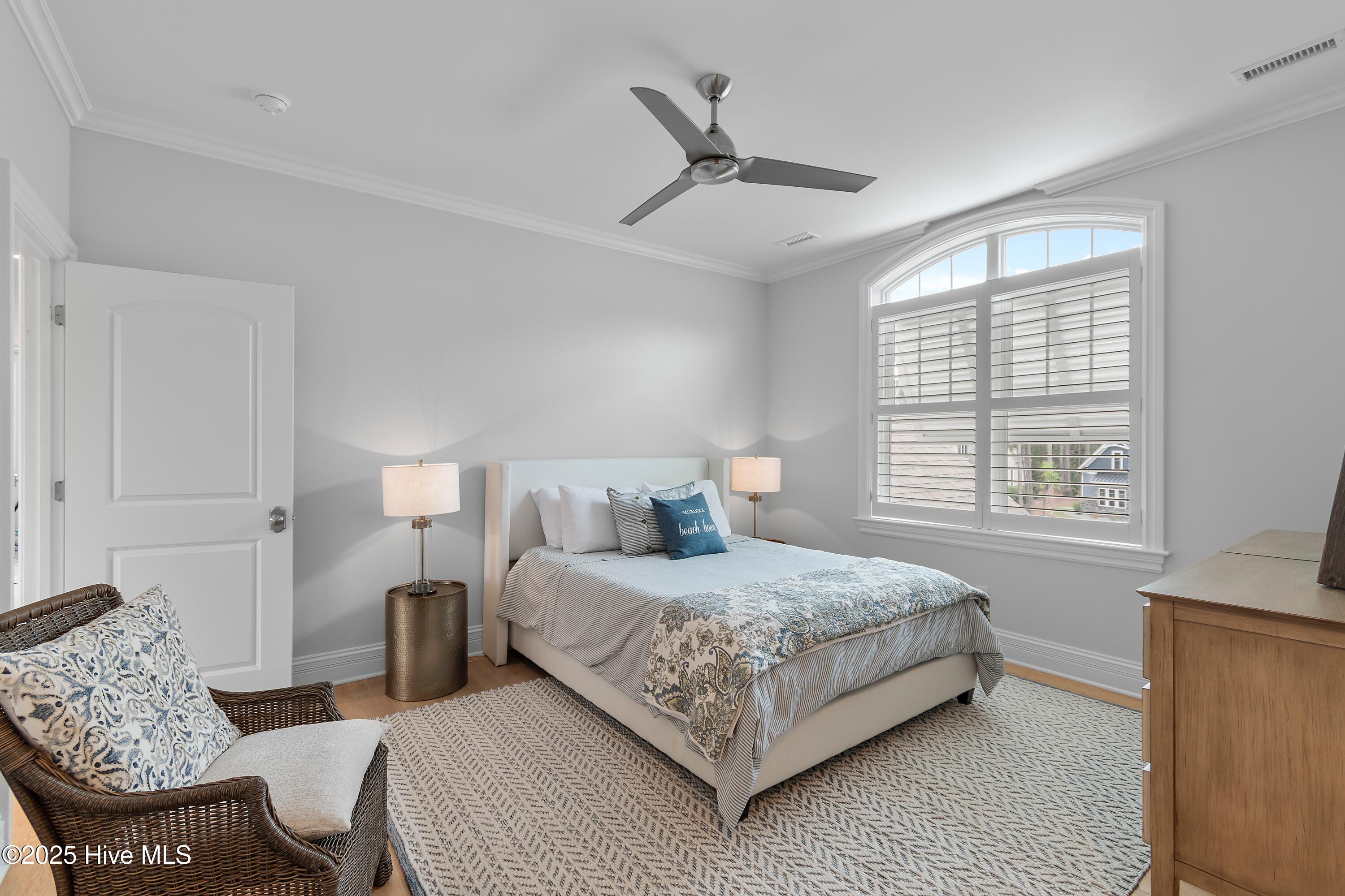 3586 Lynwood Court