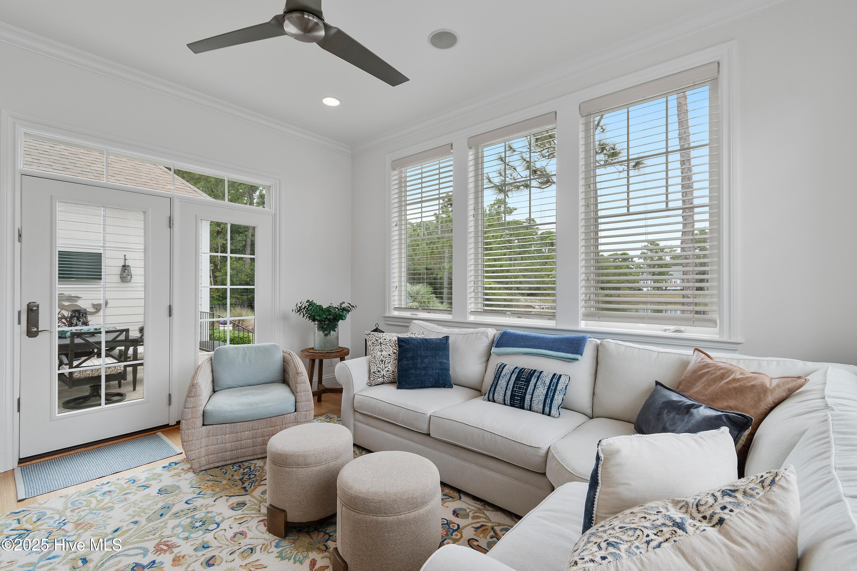 3586 Lynwood Court