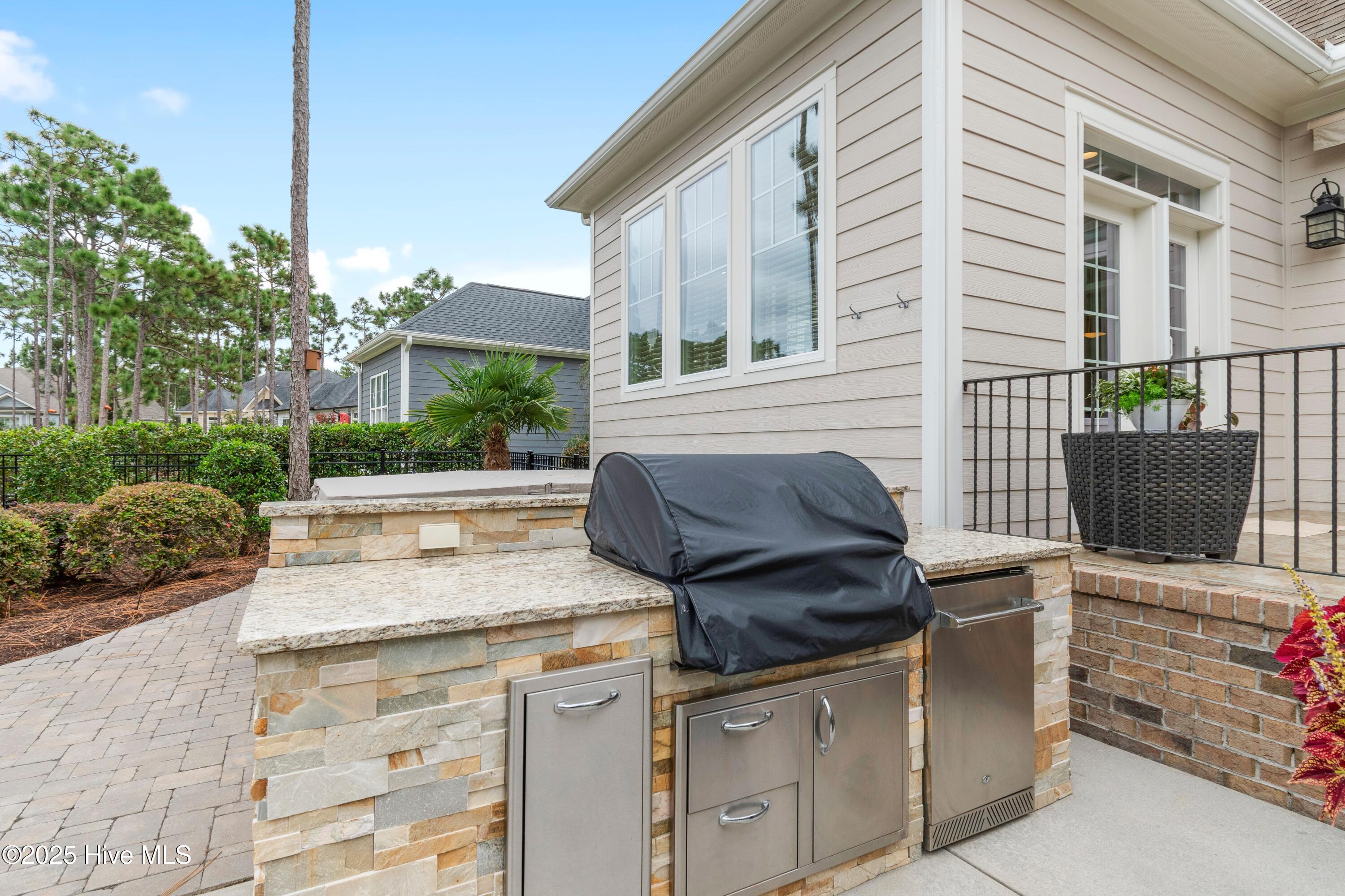 3586 Lynwood Court