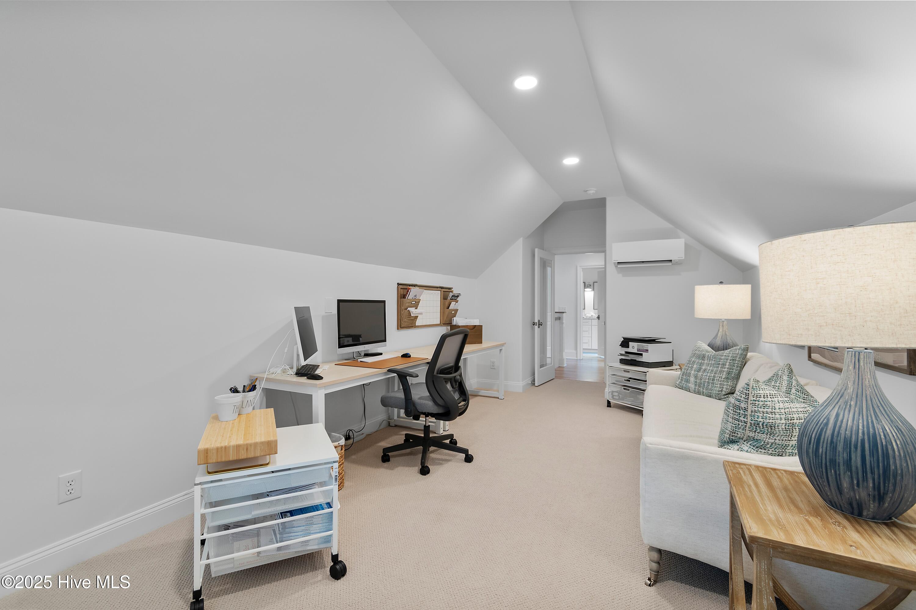 3586 Lynwood Court