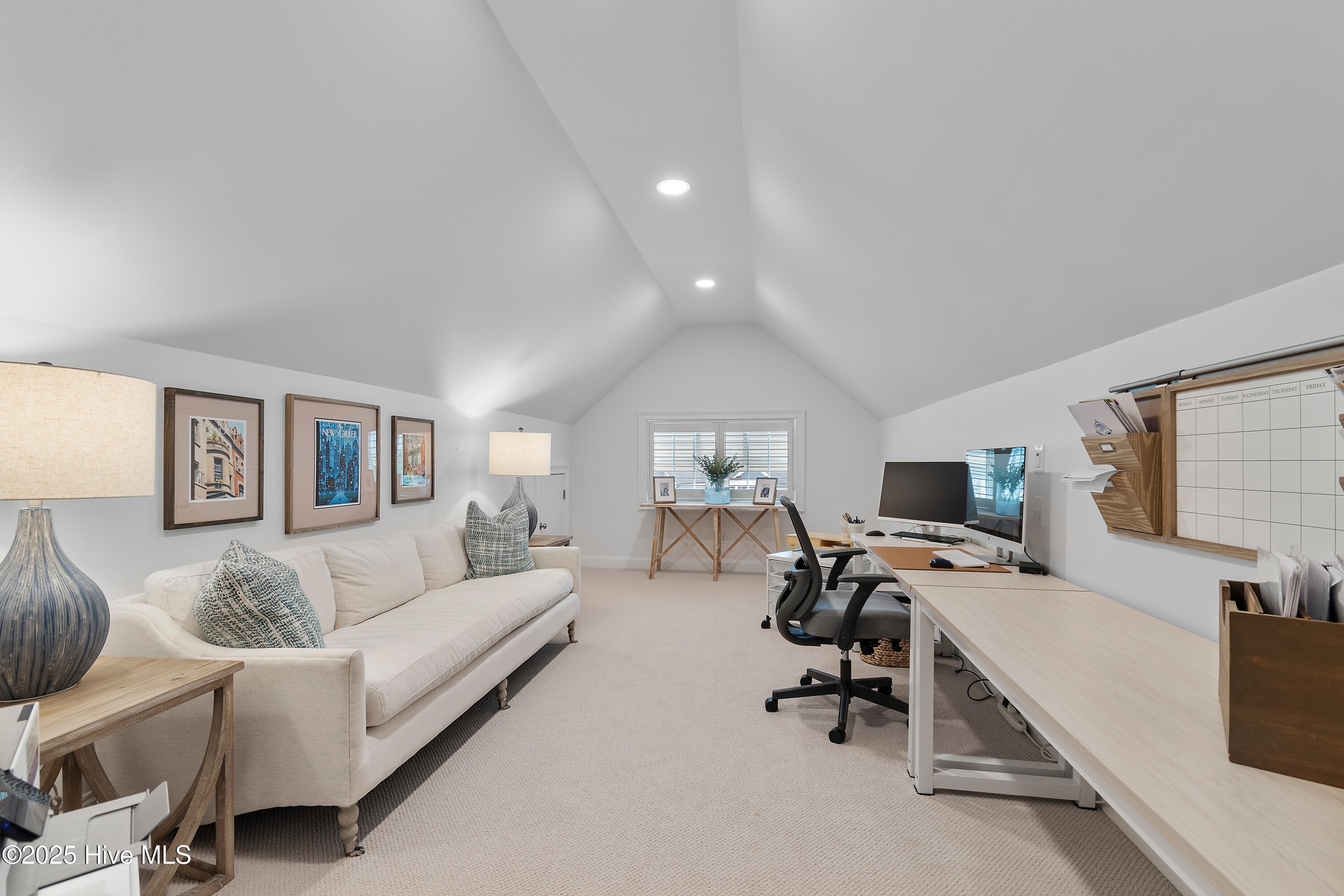 3586 Lynwood Court