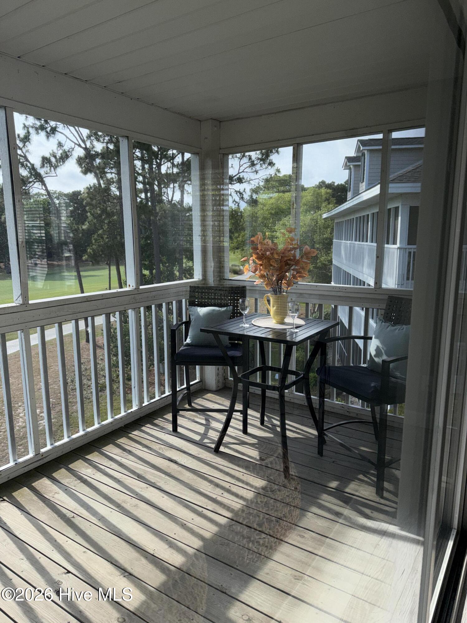 3350 Club Villas Drive 806