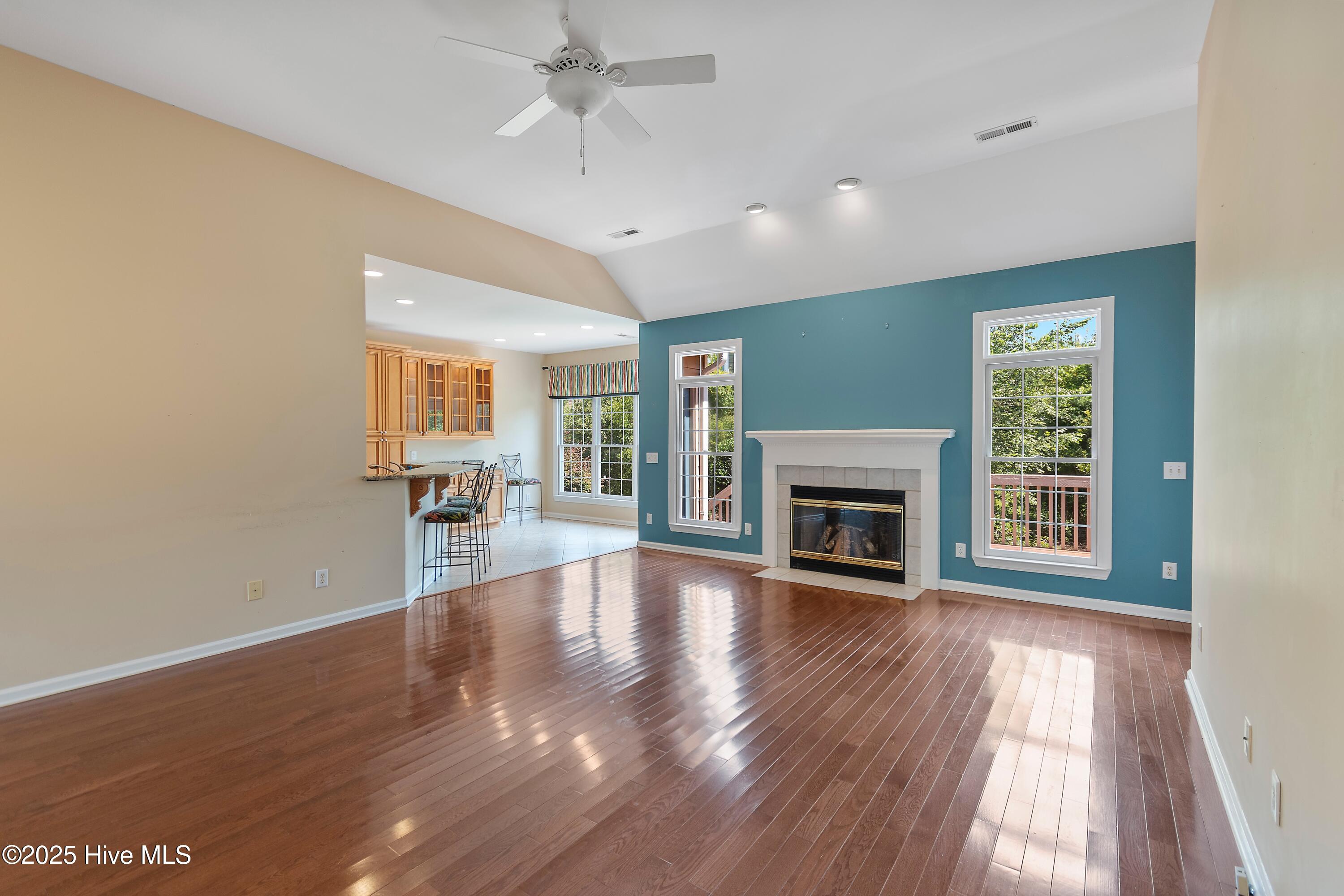 4176 Silverleaf Drive SE