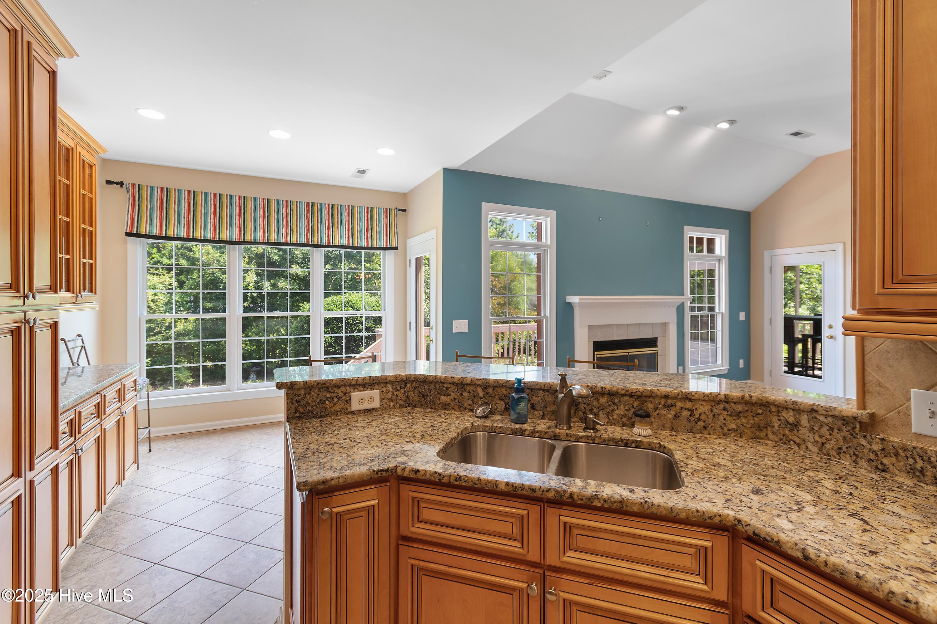 4176 Silverleaf Drive SE