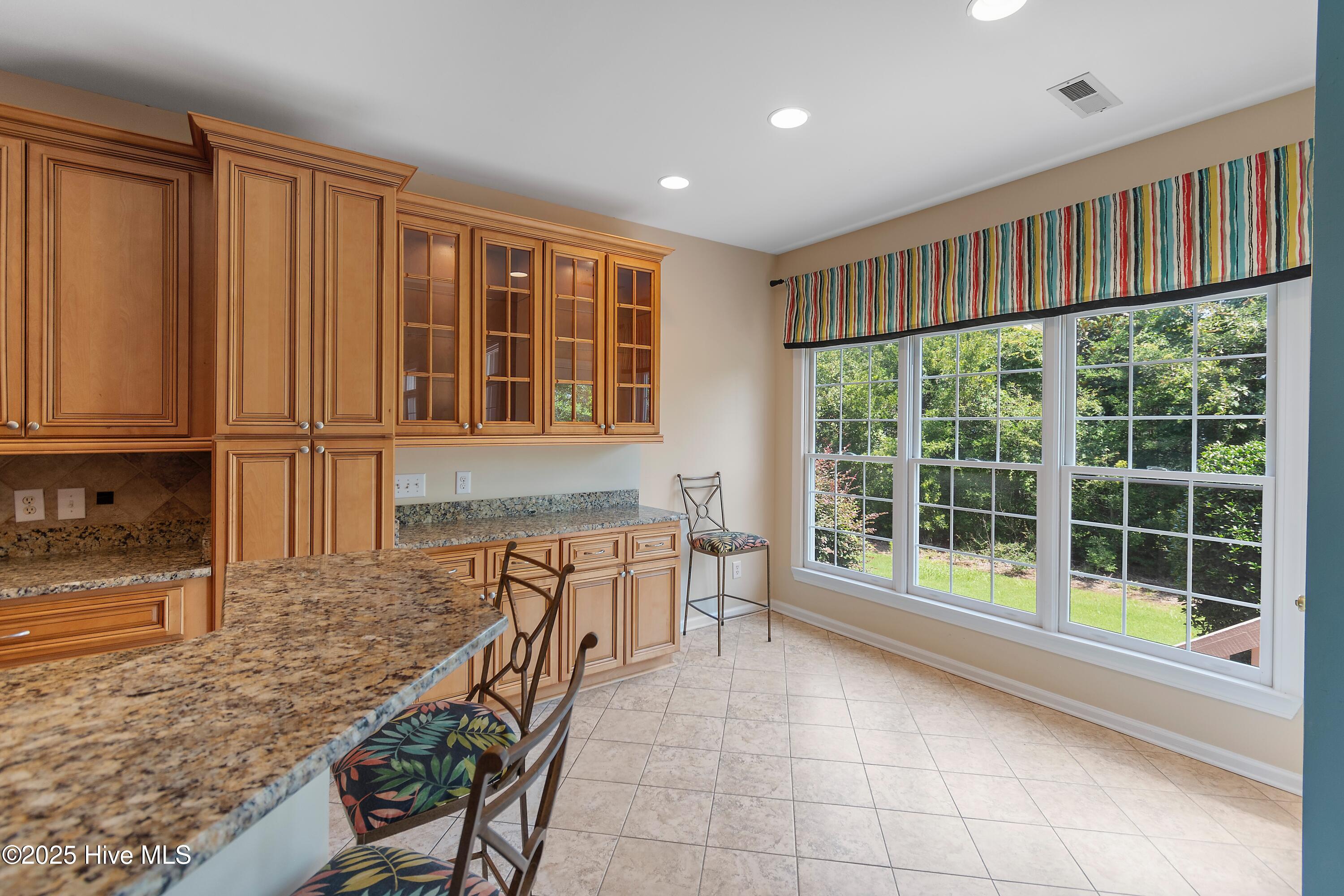 4176 Silverleaf Drive SE