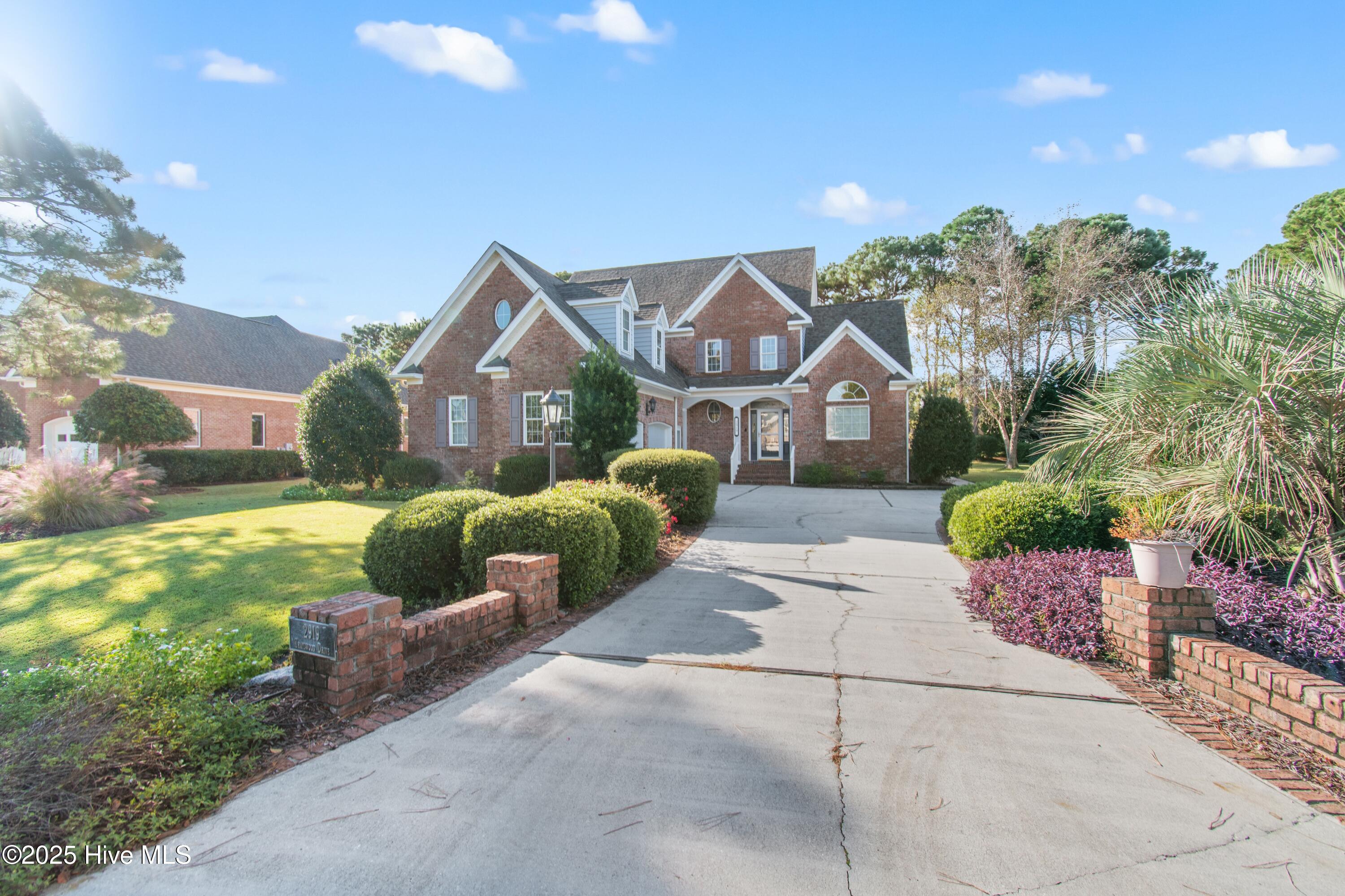 2919 Trailwood Drive SE