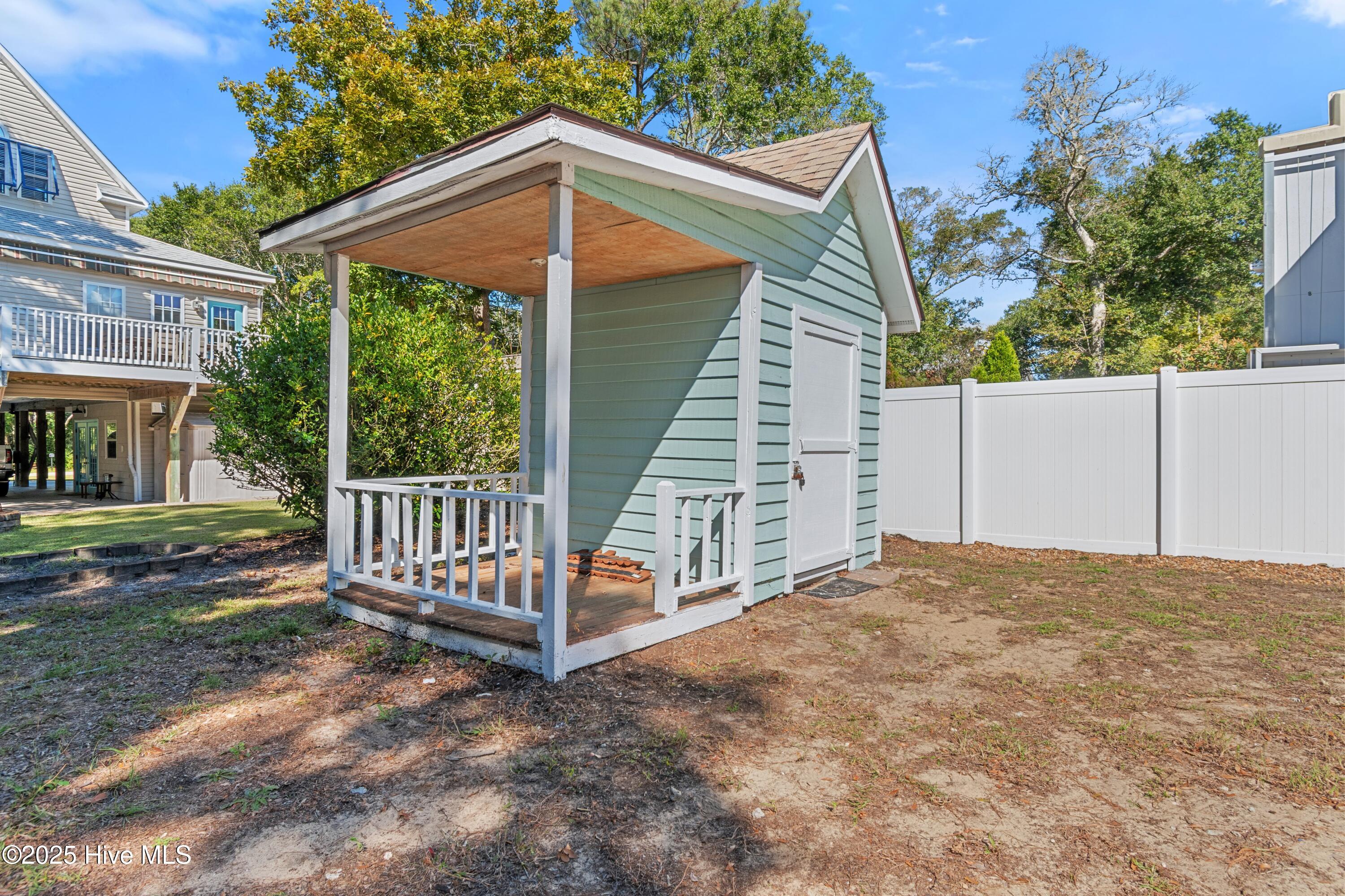 105 SE 9th Street