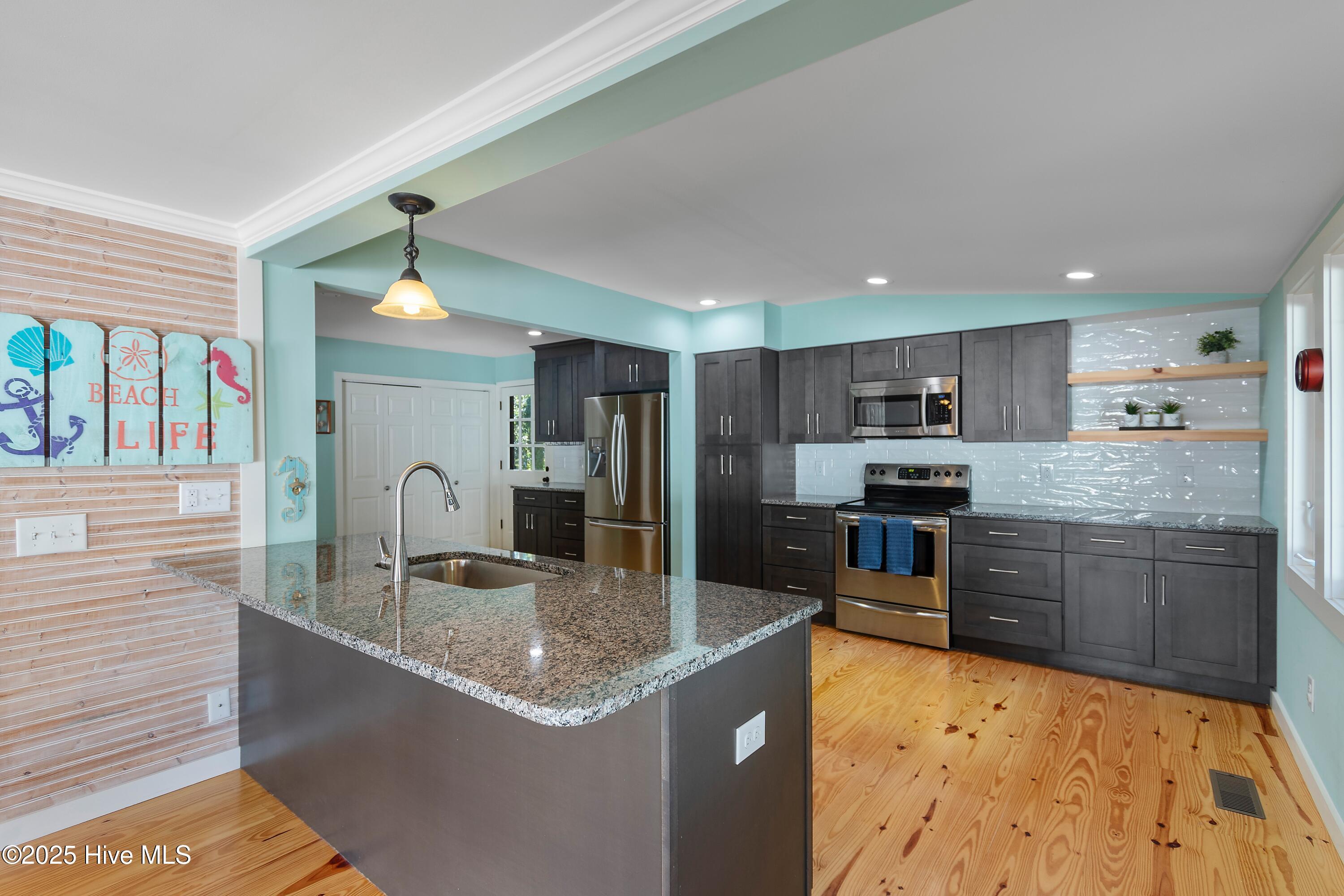 105 SE 9th Street