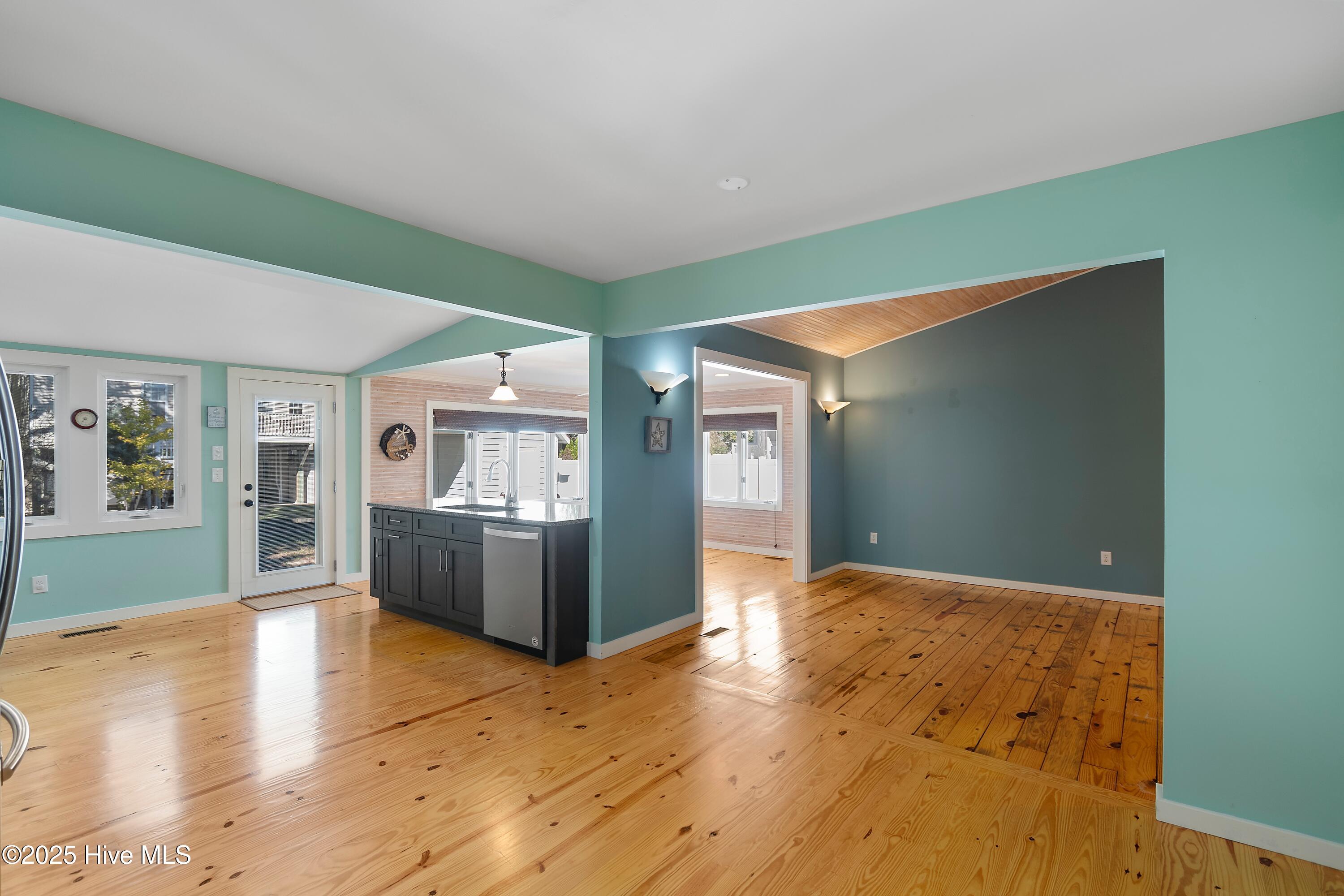 105 SE 9th Street