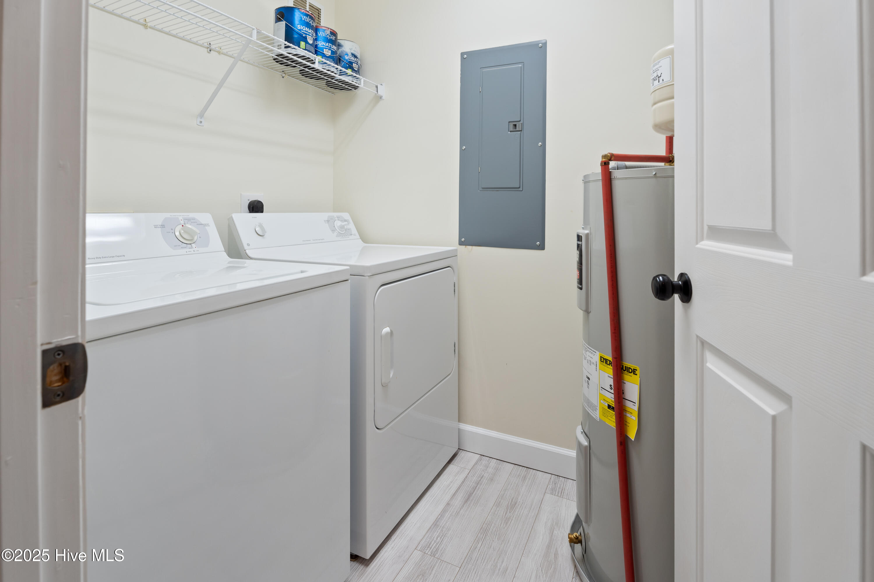 3350 Club Villas Drive 806