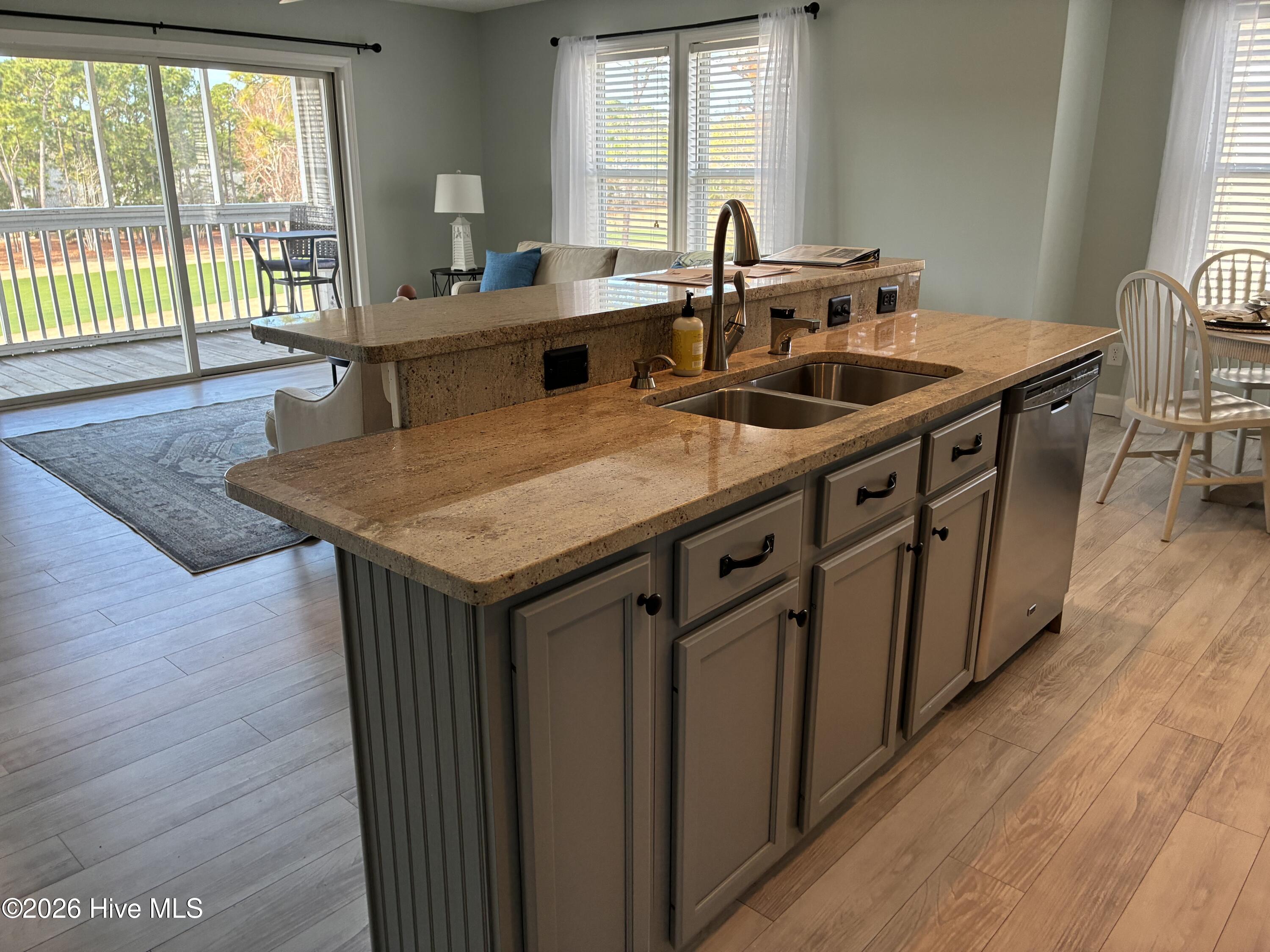 3350 Club Villas Drive 806