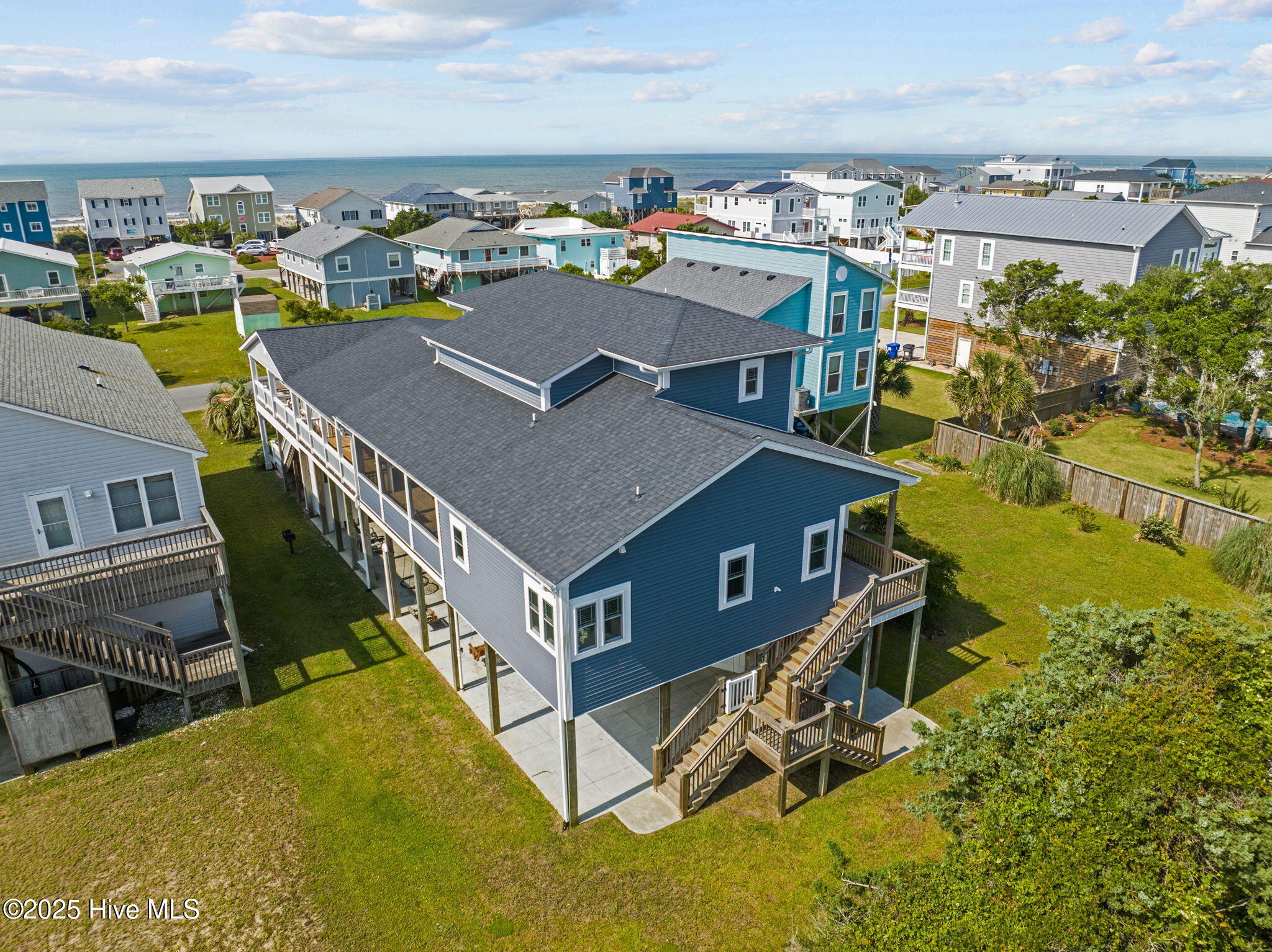 1914 E Dolphin Drive