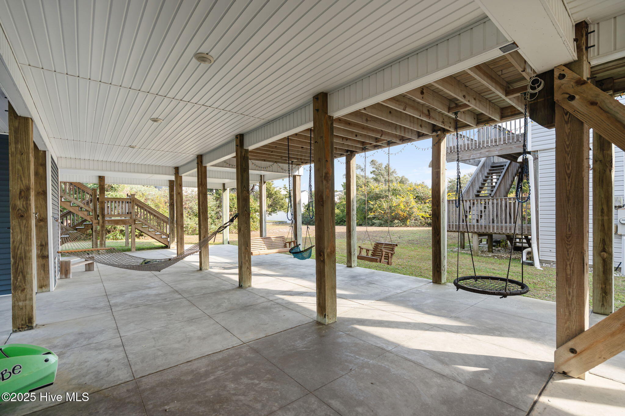 1914 E Dolphin Drive