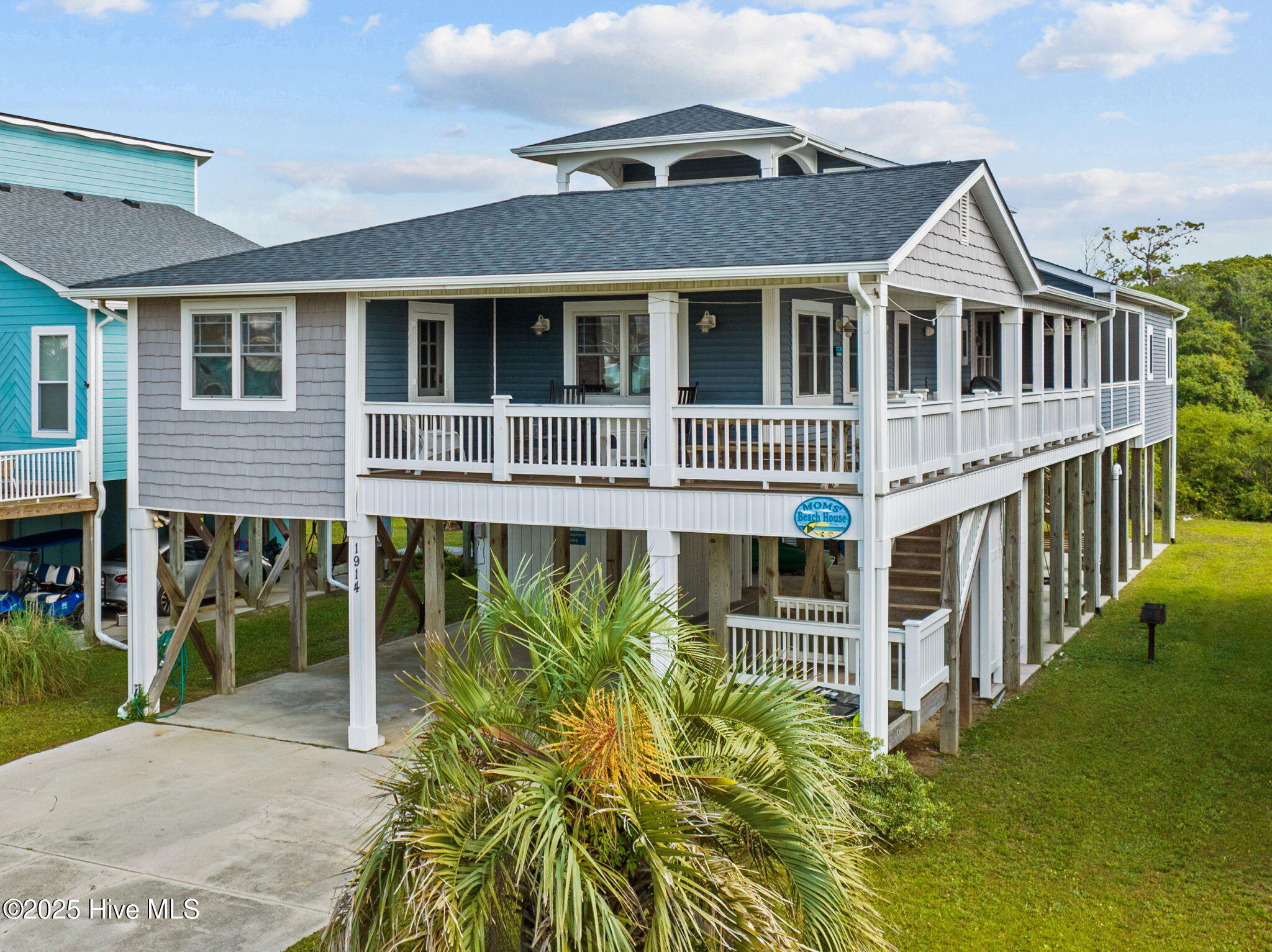 1914 E Dolphin Drive