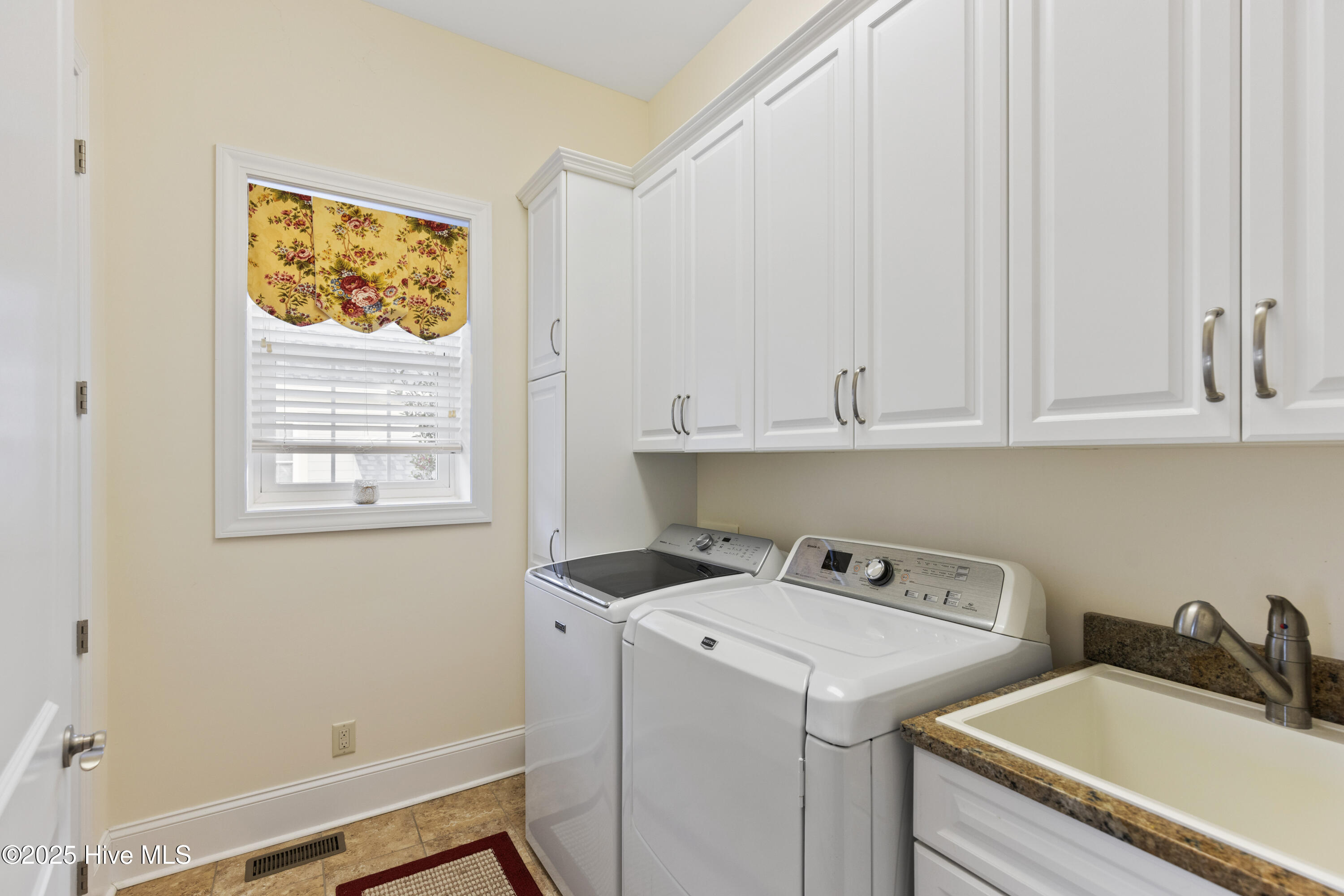 3992 Wyndmere Drive
