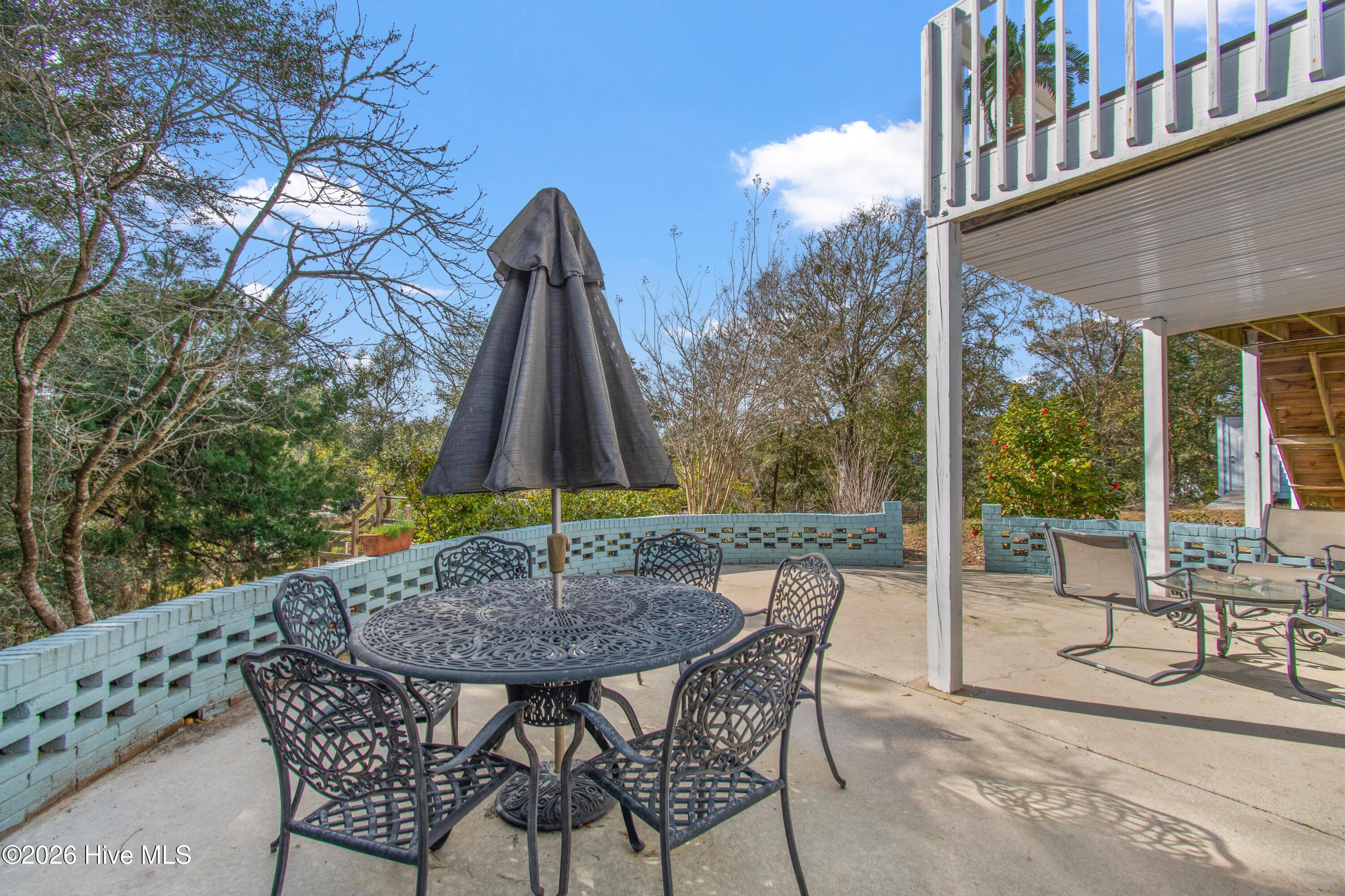 115 Paula Circle SE
