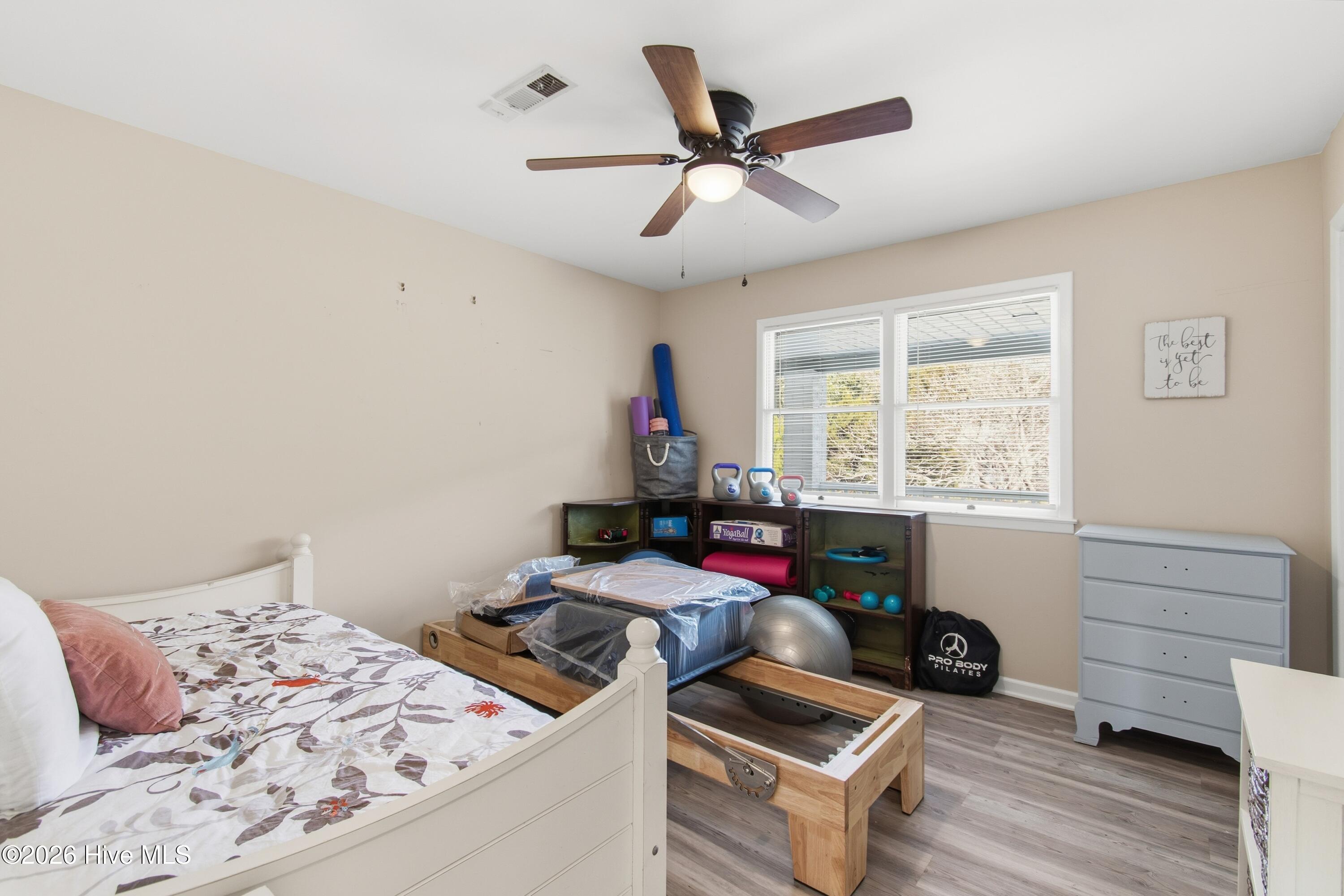 115 Paula Circle SE