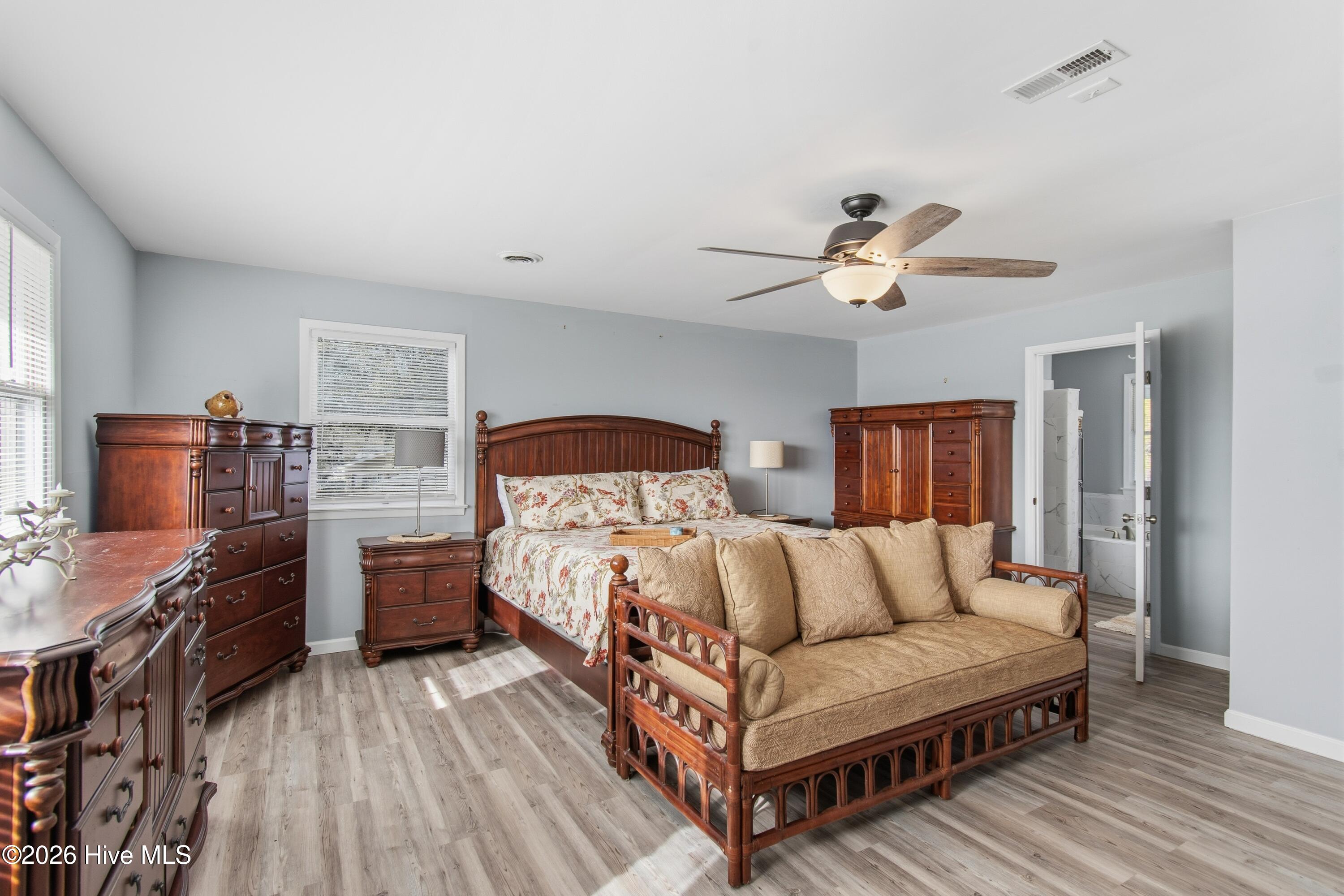 115 Paula Circle SE