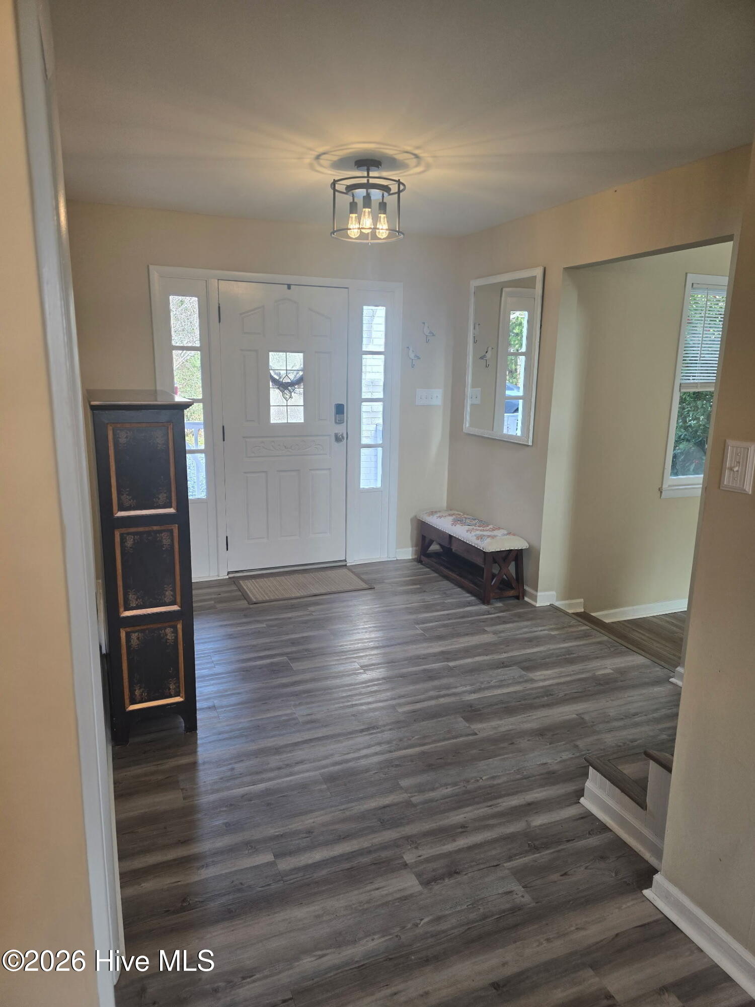 115 Paula Circle SE